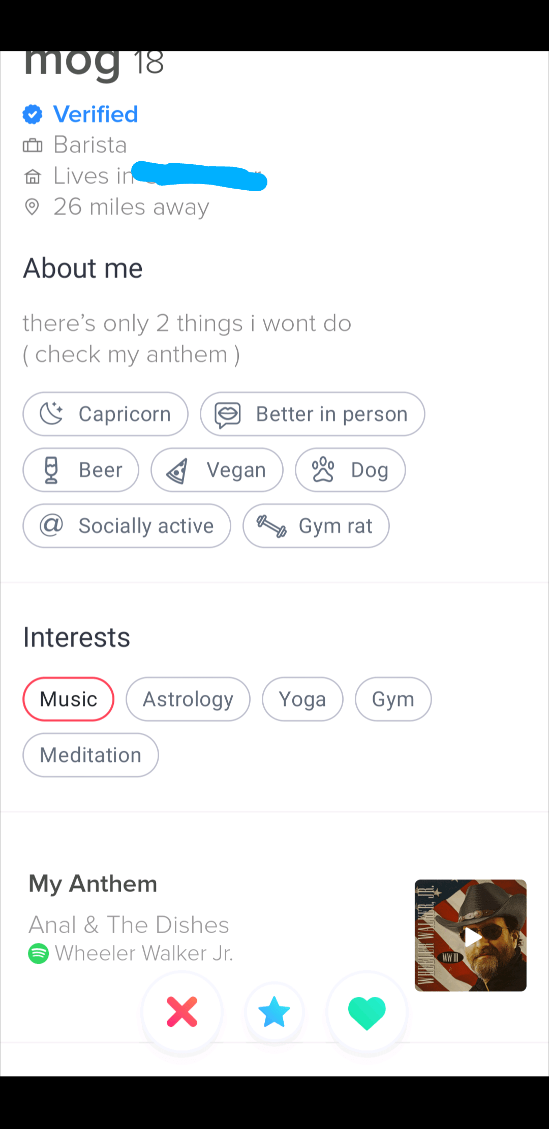 Love a short, funny and creative bio r/Tinder