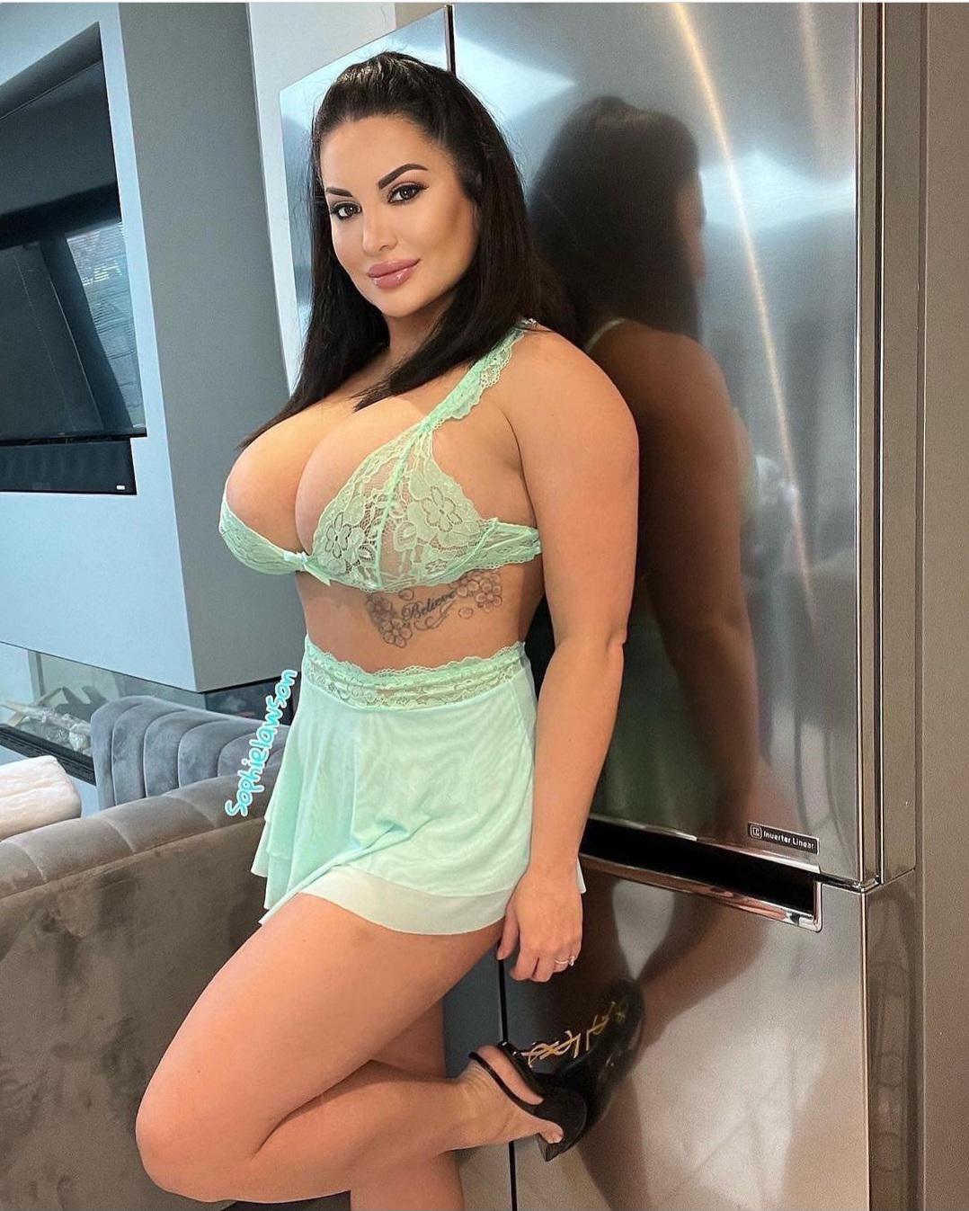 Sophie Lawson aka sparkling_sweetipie : EnhancedFucktoys