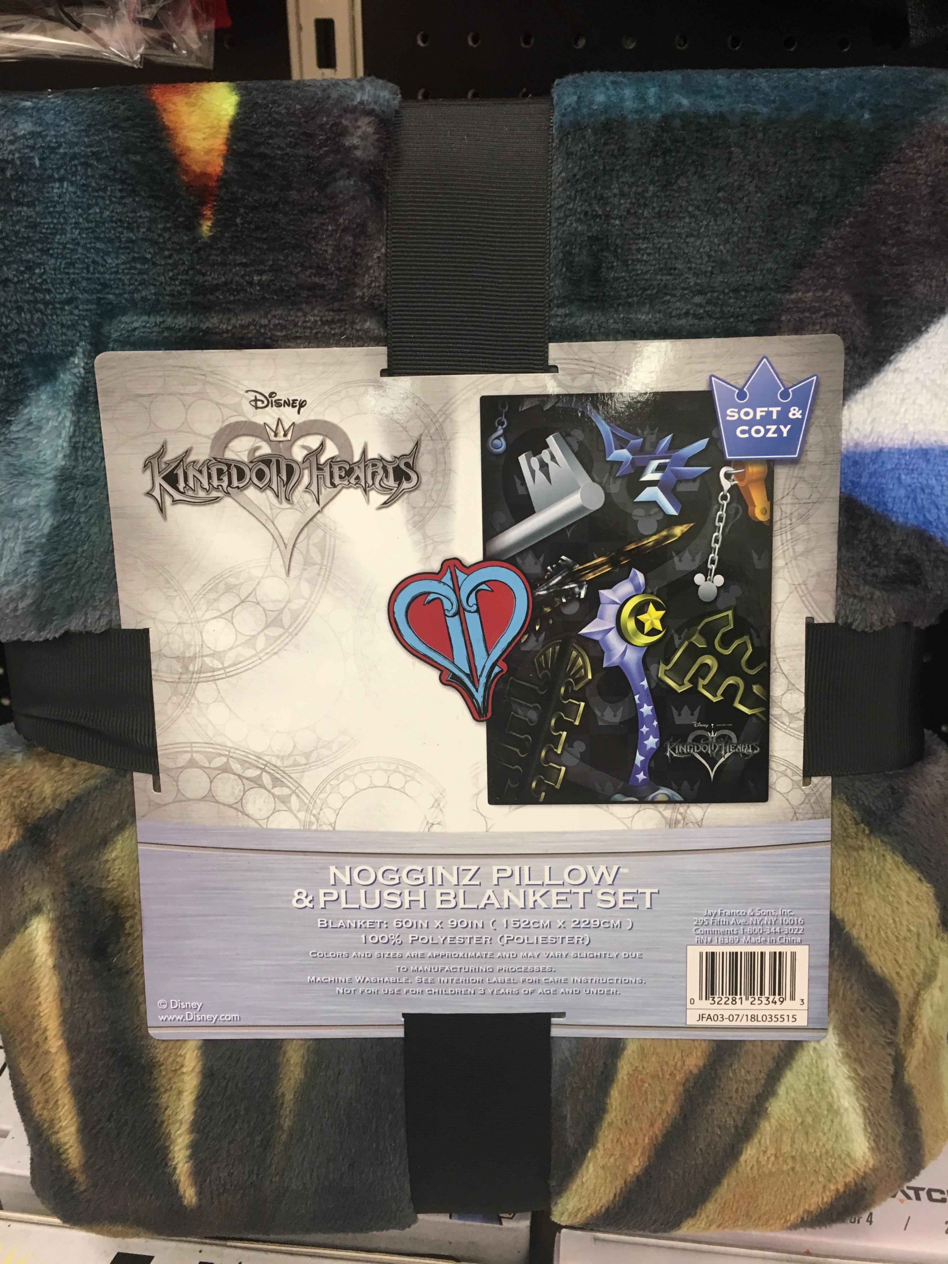 [Media] Found this neat KH blanket (+pillow) at Target r/KingdomHearts