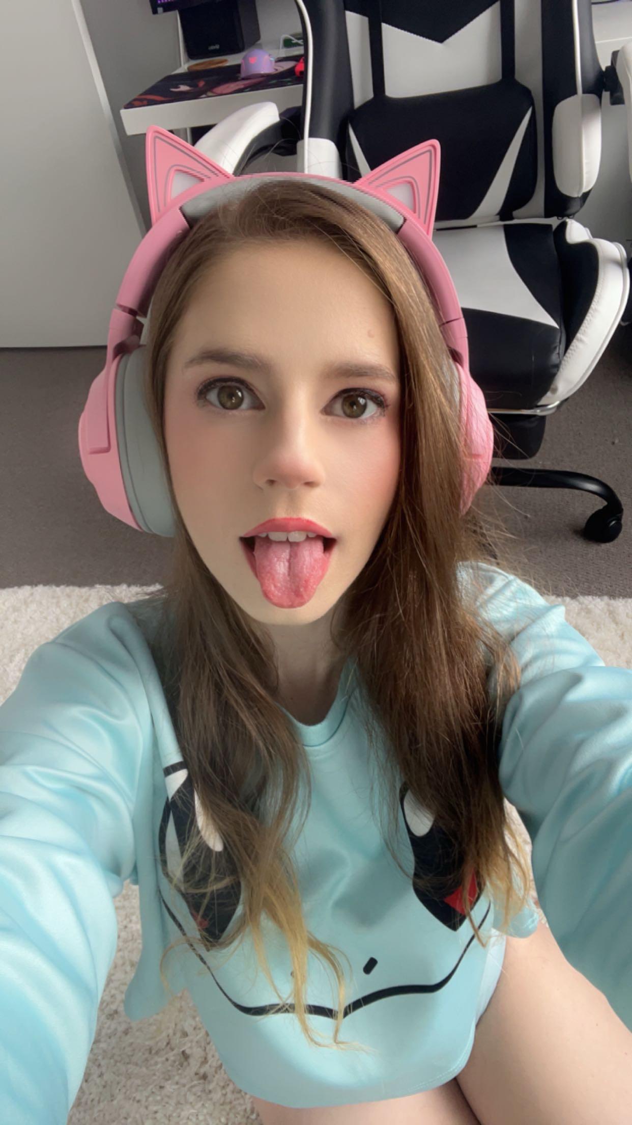 damn can i have some 🤤 : EllieRae