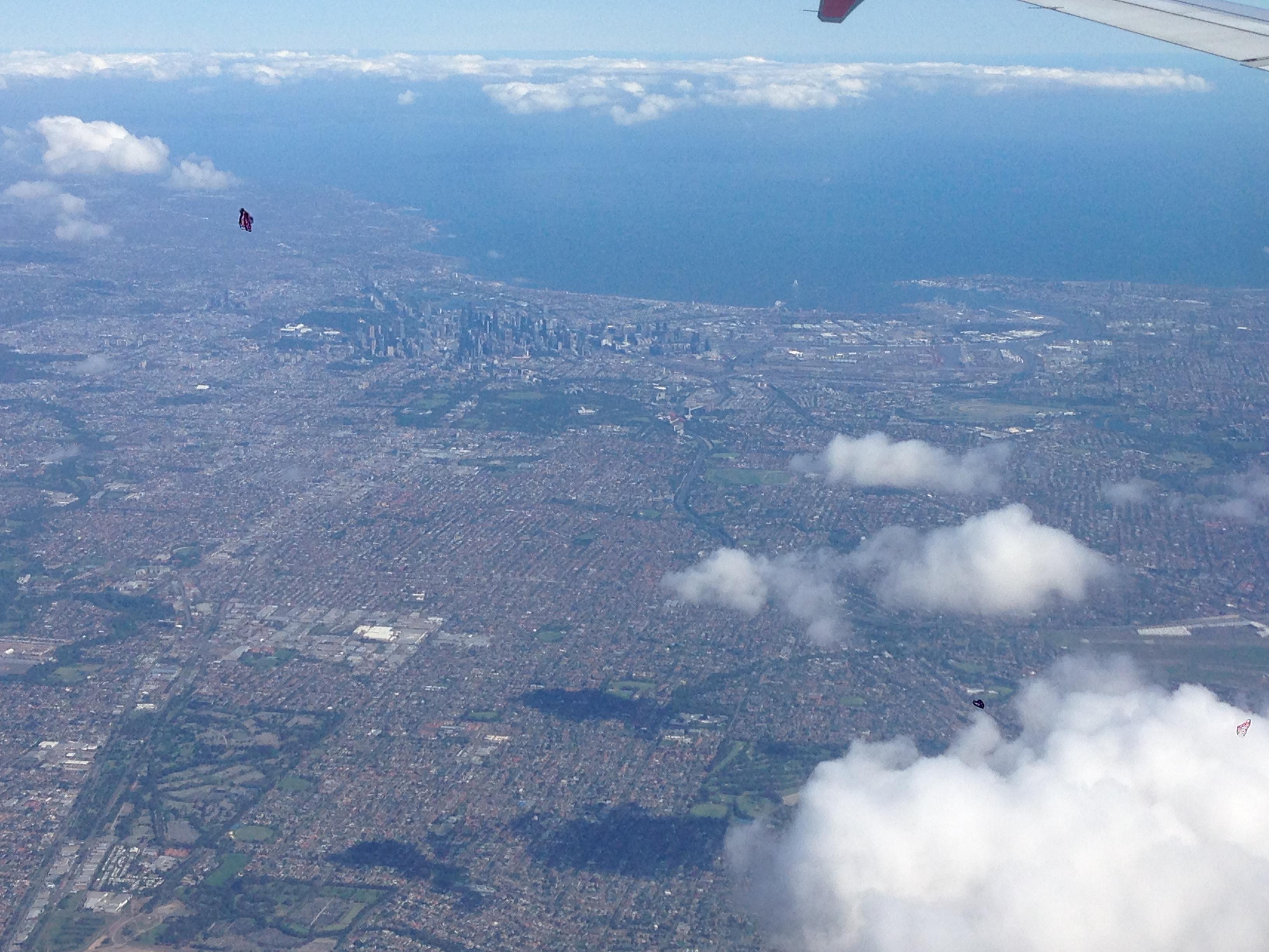 Flying in over Melbourne r/melbourne
