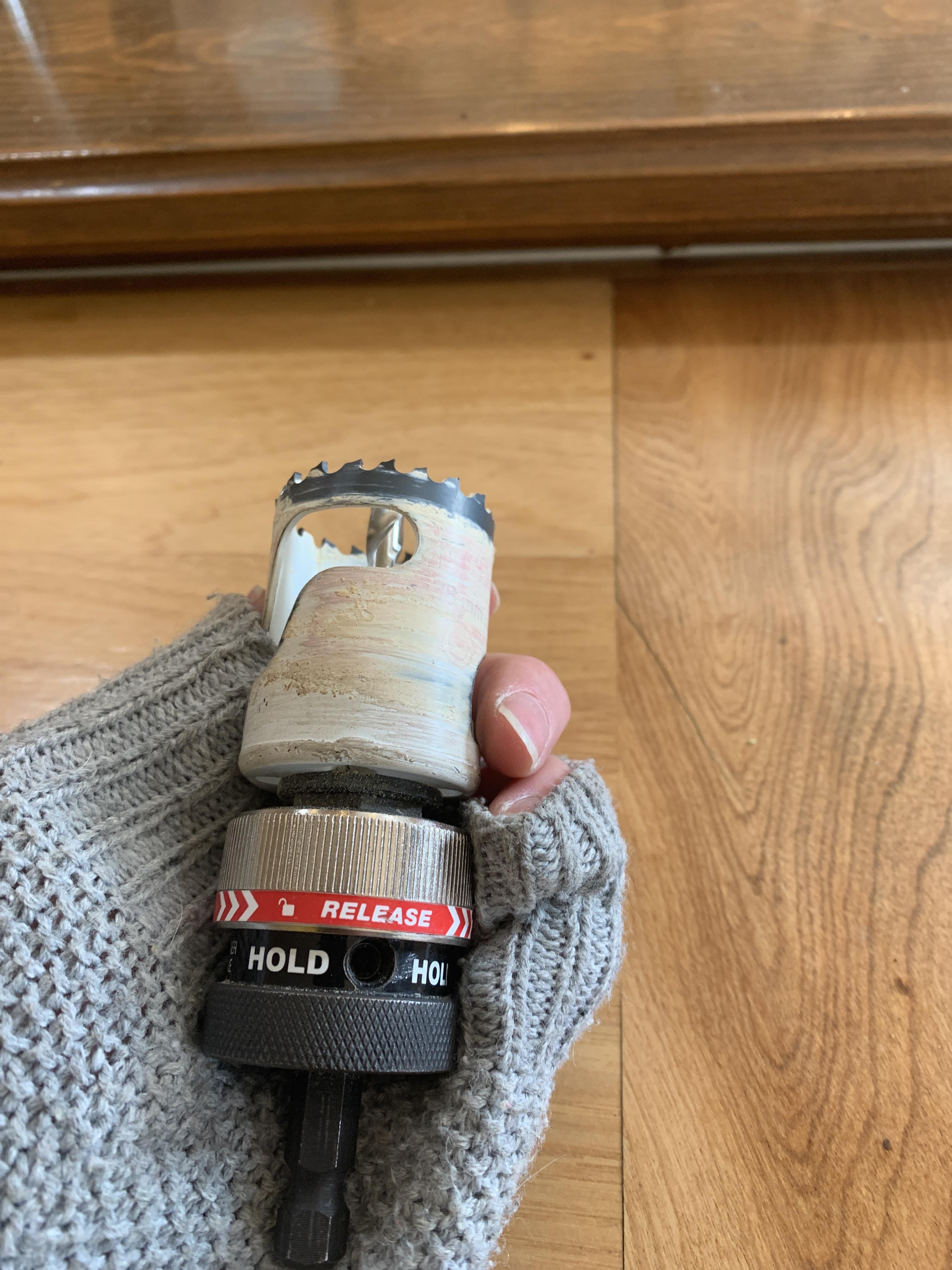 How to separate a stuck hole saw Any tips? YouTube videos did not
