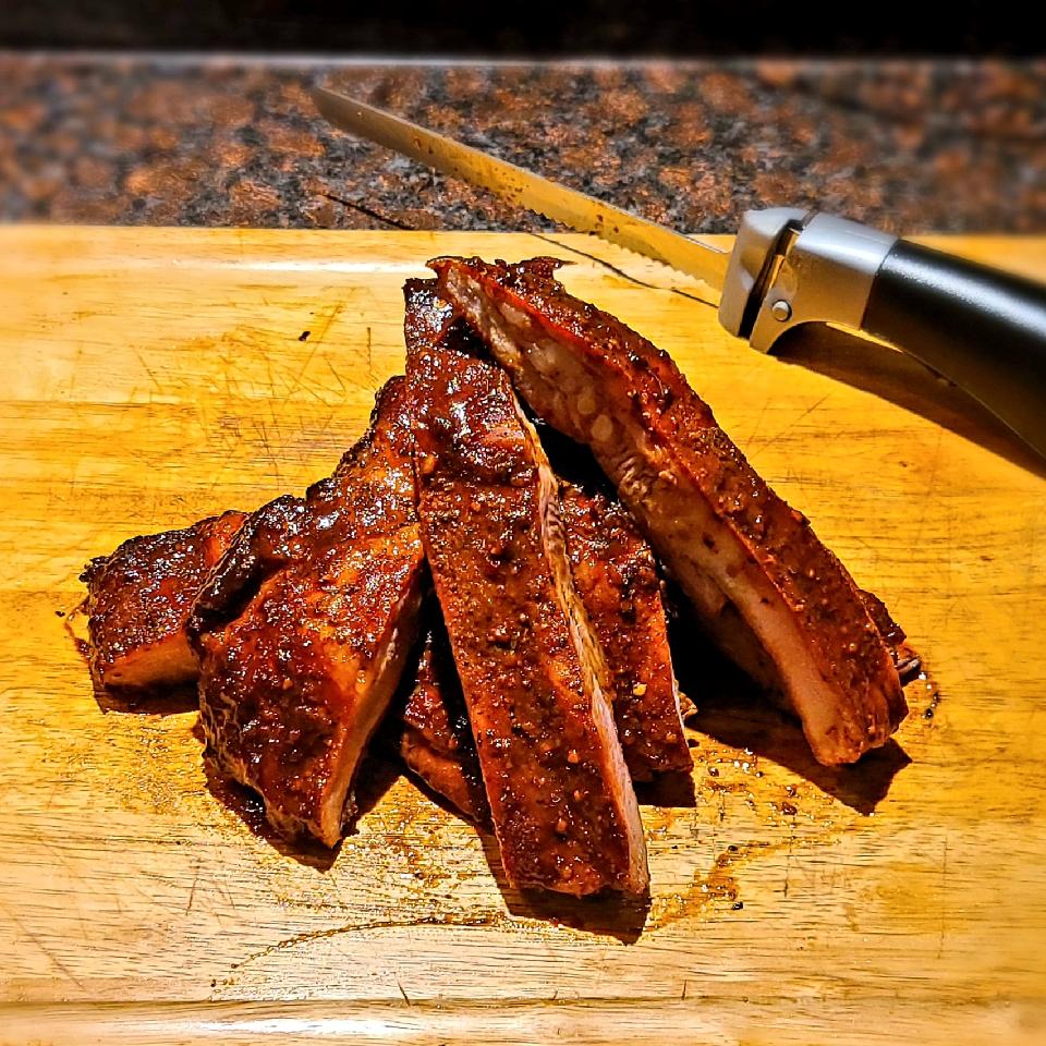 Hickory smoked ribs with a coffee BBQ sauce r/FoodPorn