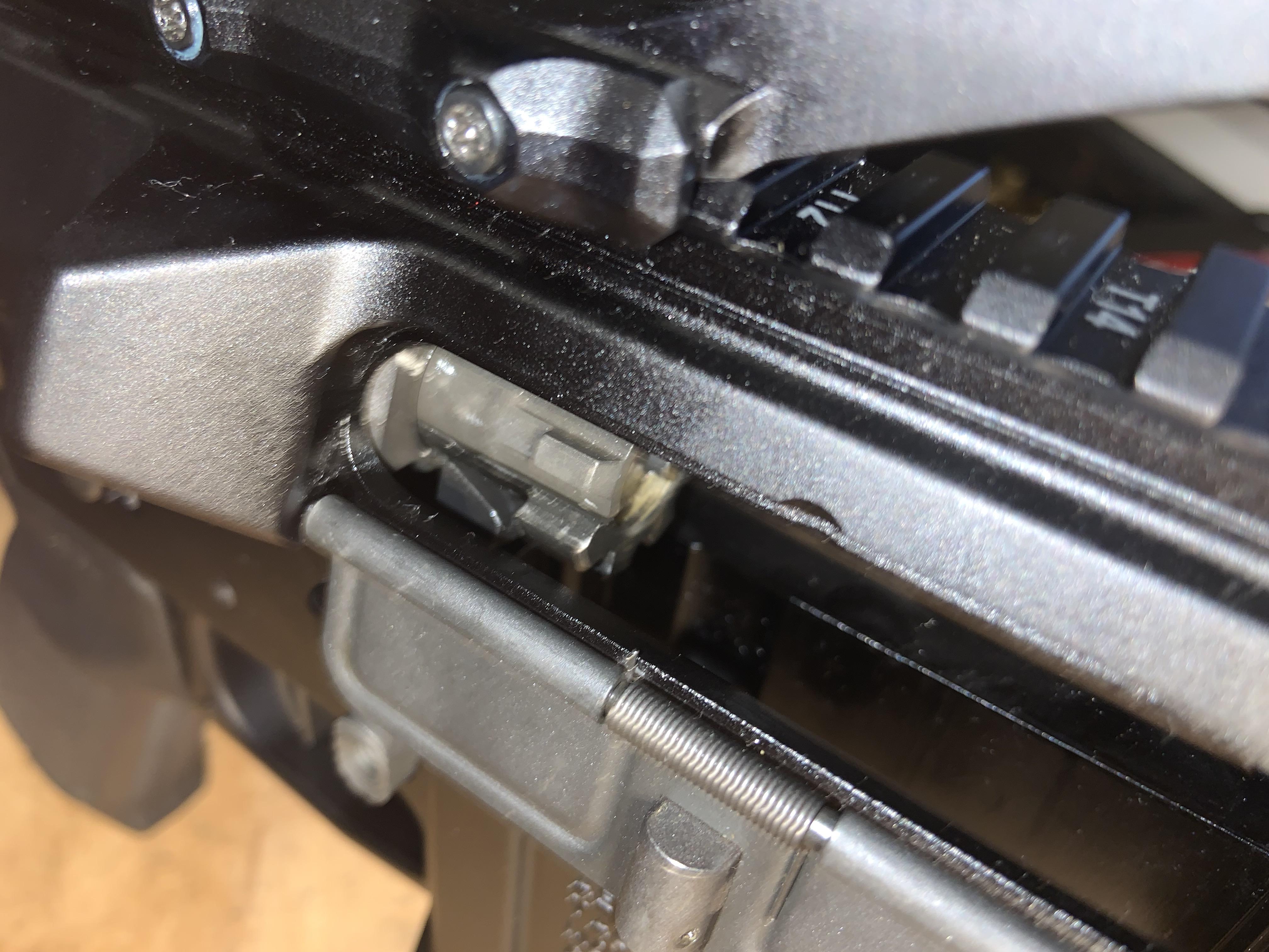 Bolt catch catches onto bolt itself and not bolt face. r/AR10