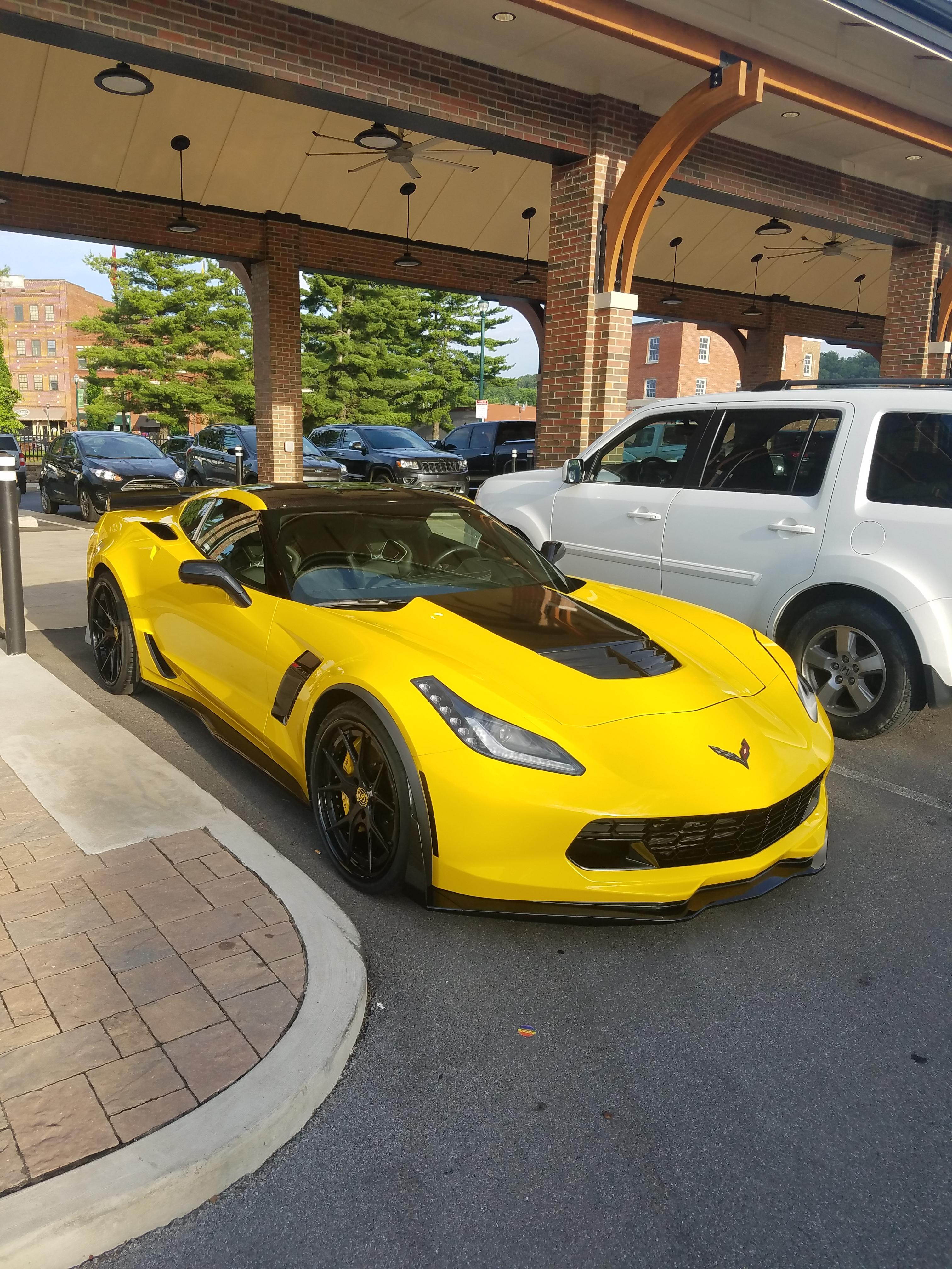 Beautiful Corvette in Johnson City, TN r/carporn