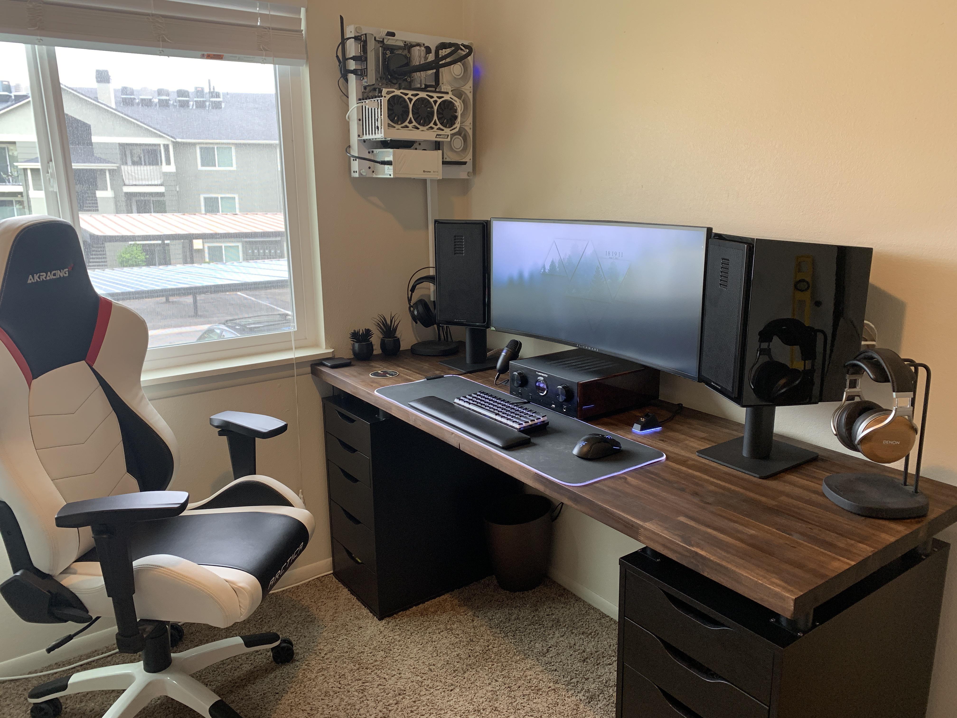 Finally got a new desk r/battlestations