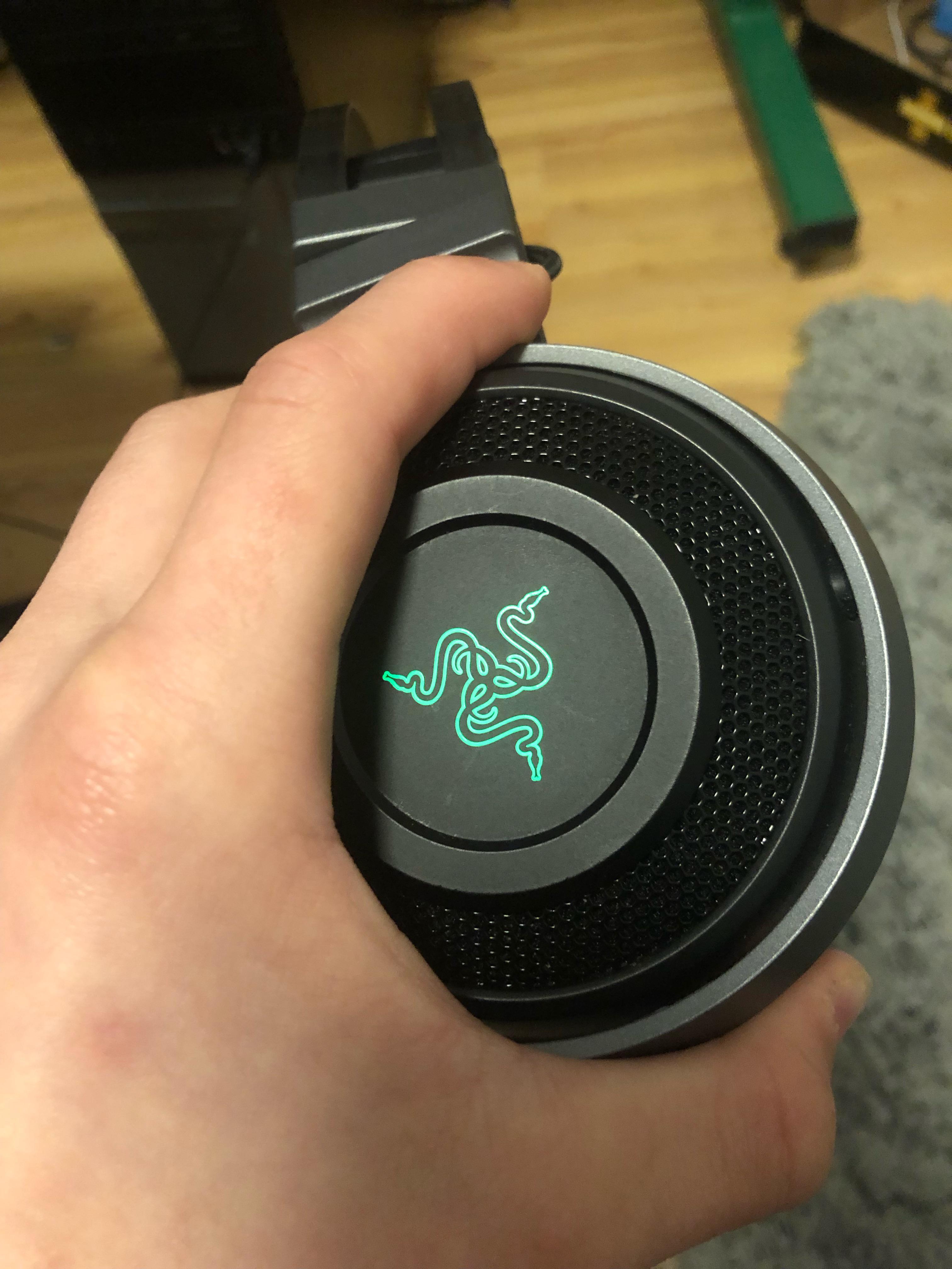 Can any1 help me with this problem? I have Razer nari ultimate. They