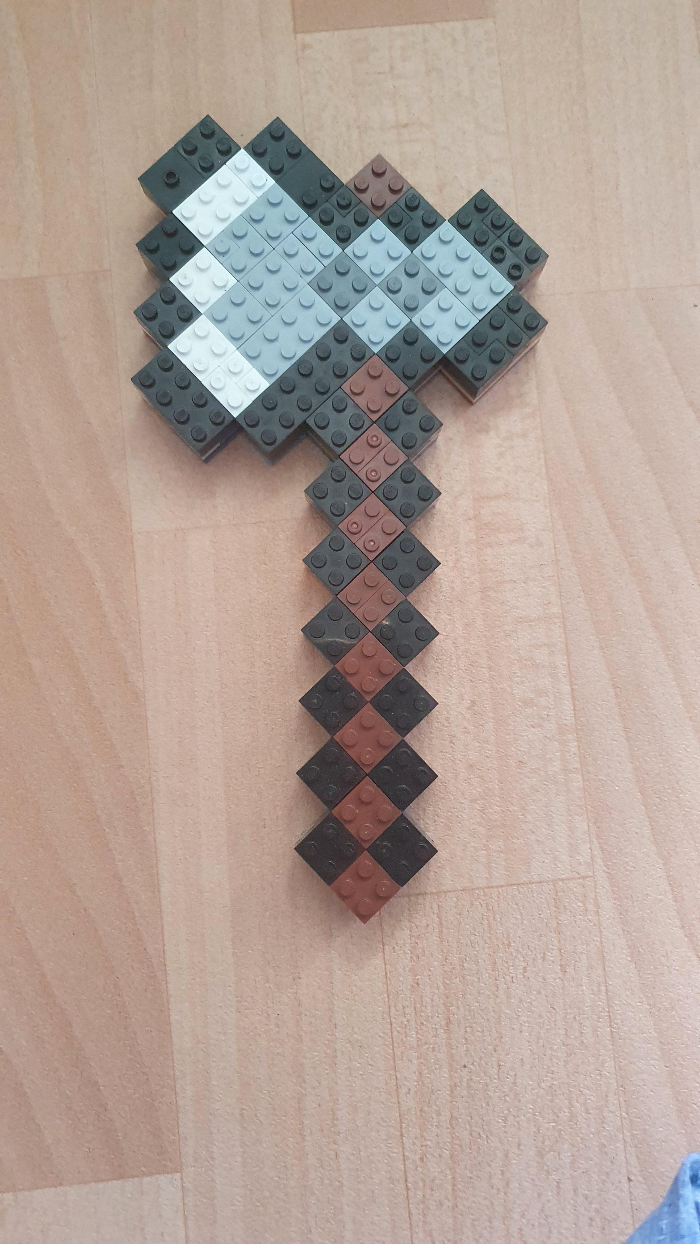 This axe have 1000000 damage r/Minecraft