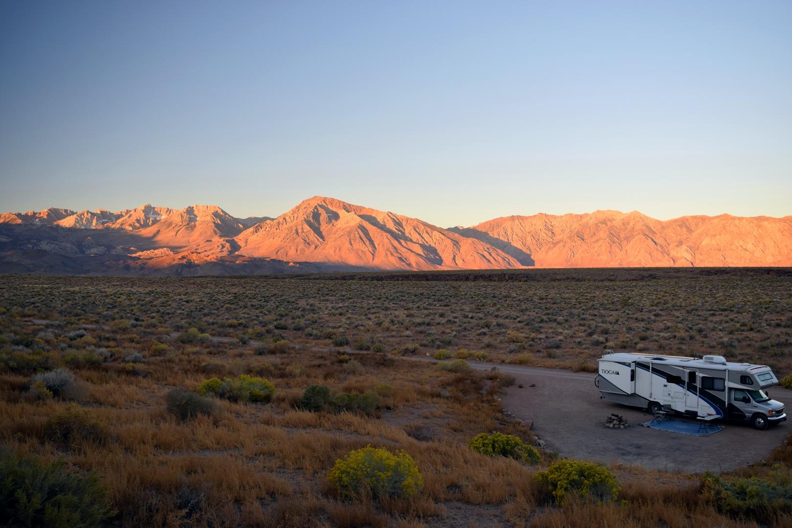 Volcanic Tablelands CA [OC] US395 between Barstow and Carson
