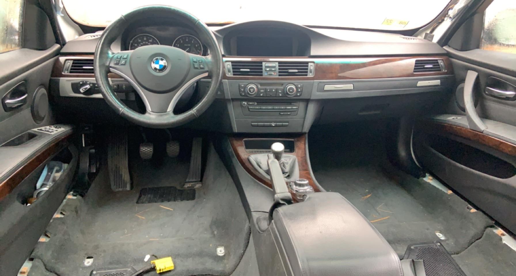 Hey E90 pals! Check the results (so far) of my junkyard interior swap