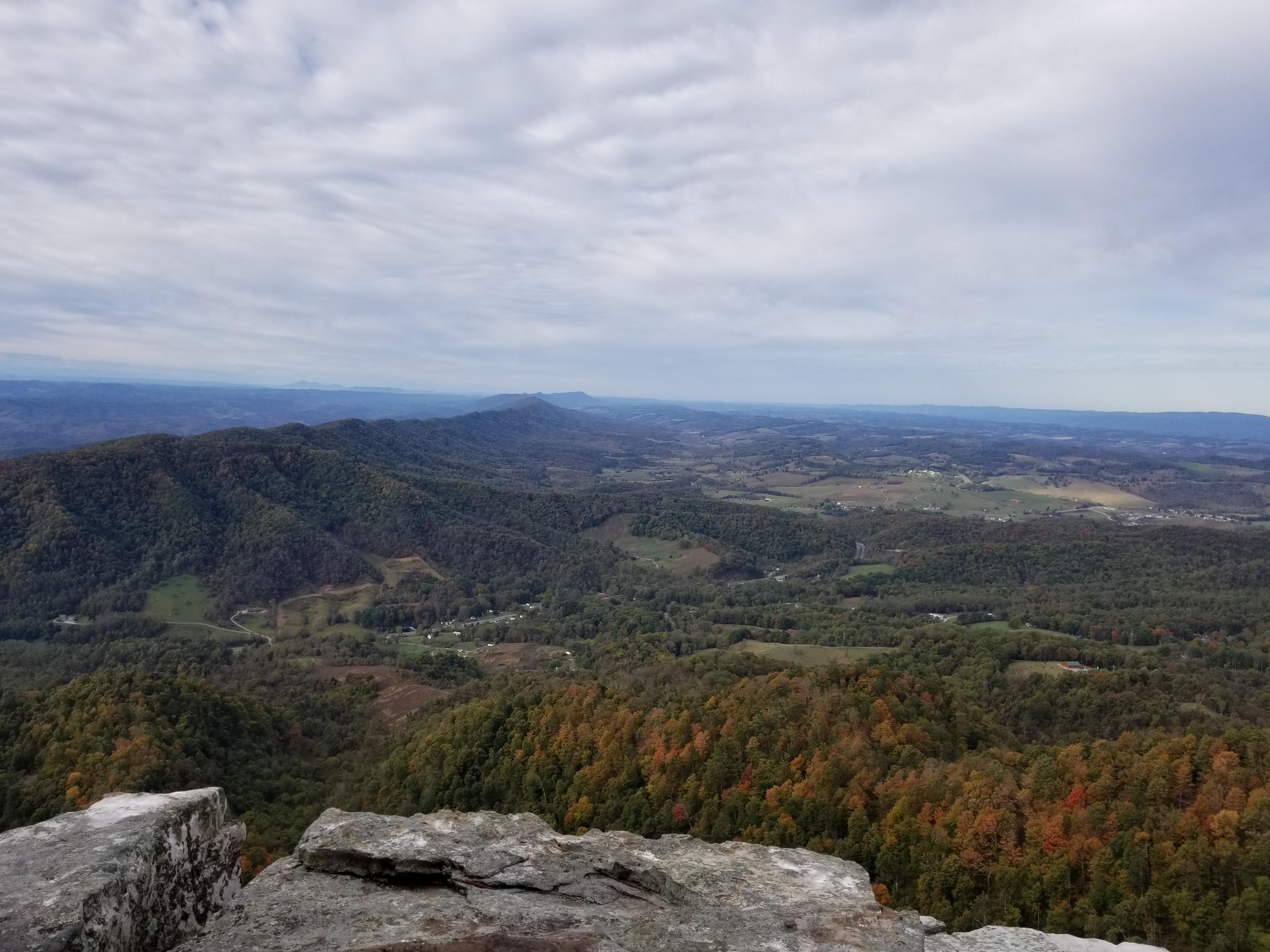 🔥 Overlook, Hidden Valley, VA r/NatureIsFuckingLit