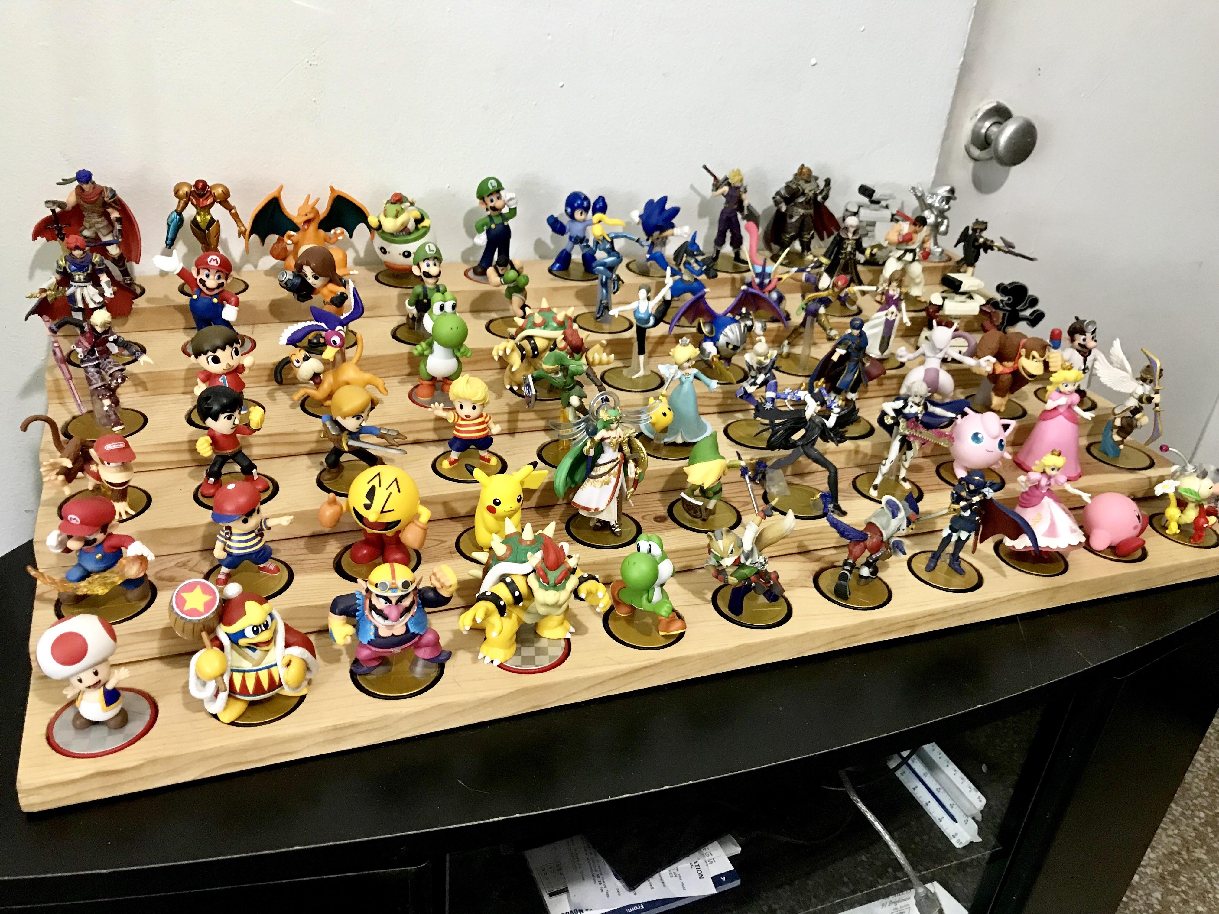 Amiibo color spectrum! My gf organized my amiibos. r/amiibo