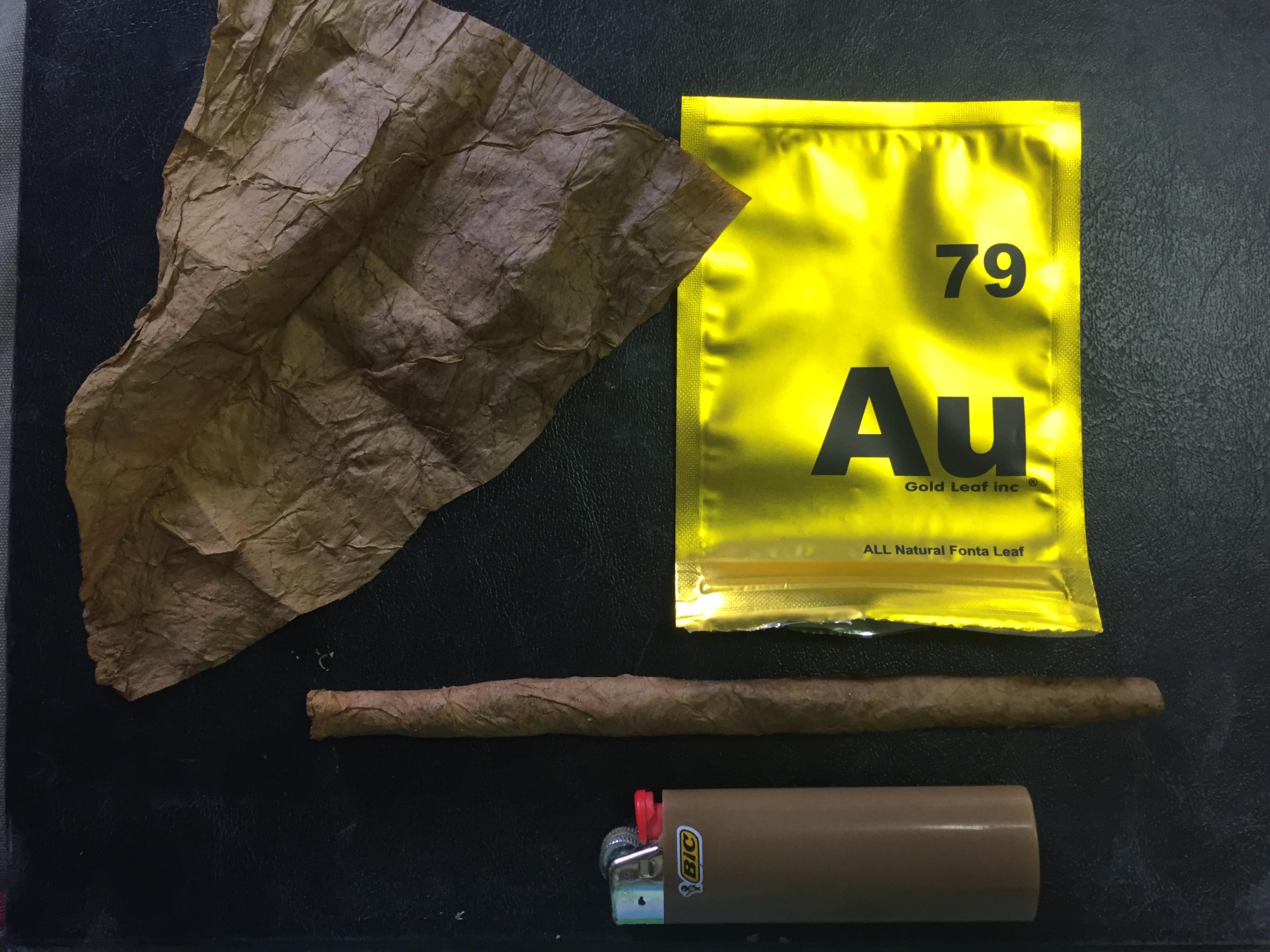 Saturday morning personal blunt rolled from 1/3 section of my favorite