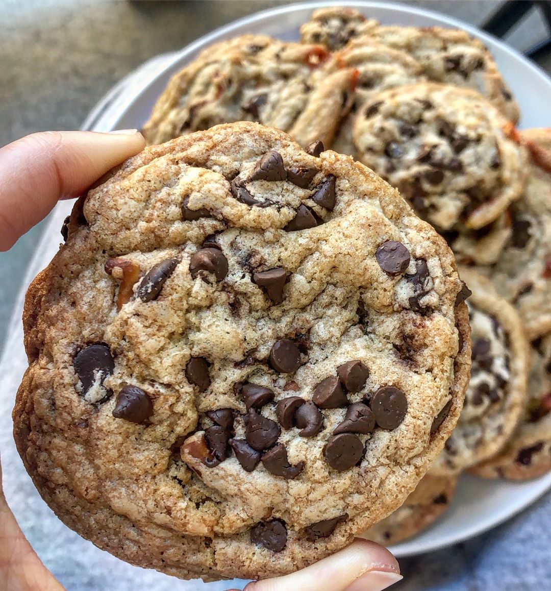 Brown Butter Chocolate Chip Pretzel Cookies r/DessertPorn
