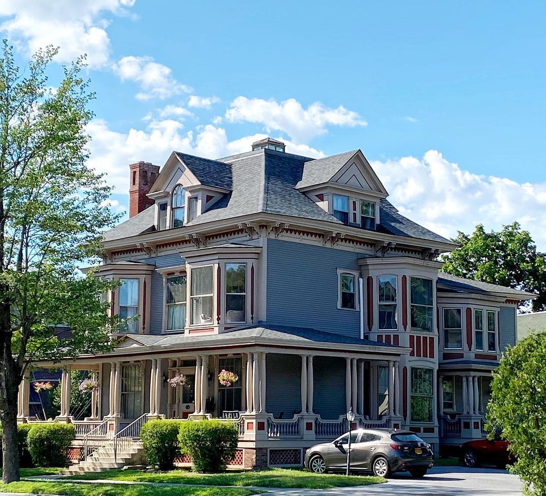Family home in Saratoga Springs, New York r/ArchitecturePorn
