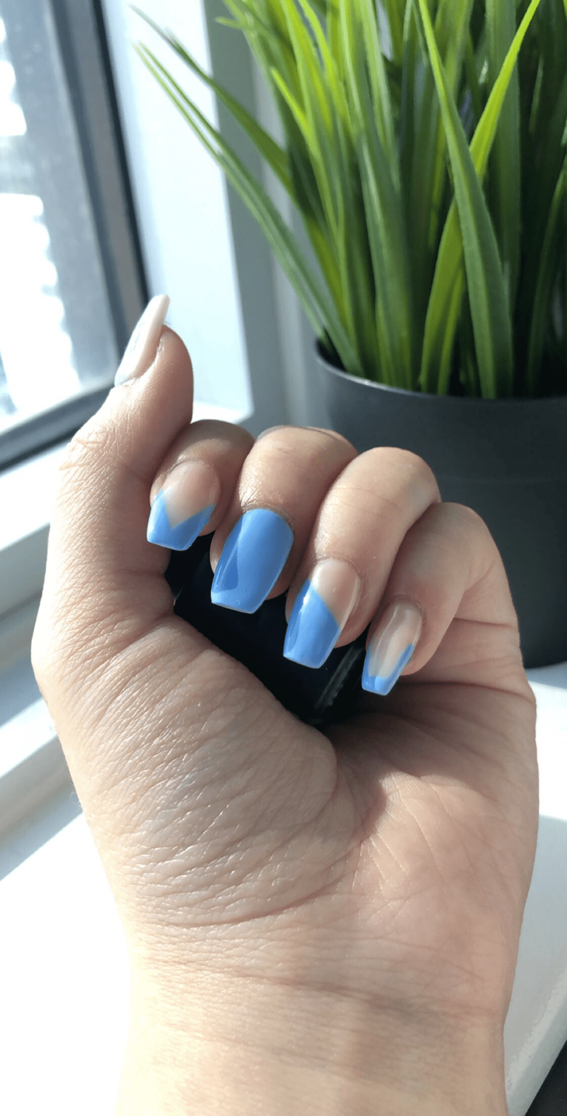 been doing my own nails recently!! 💙 Nails