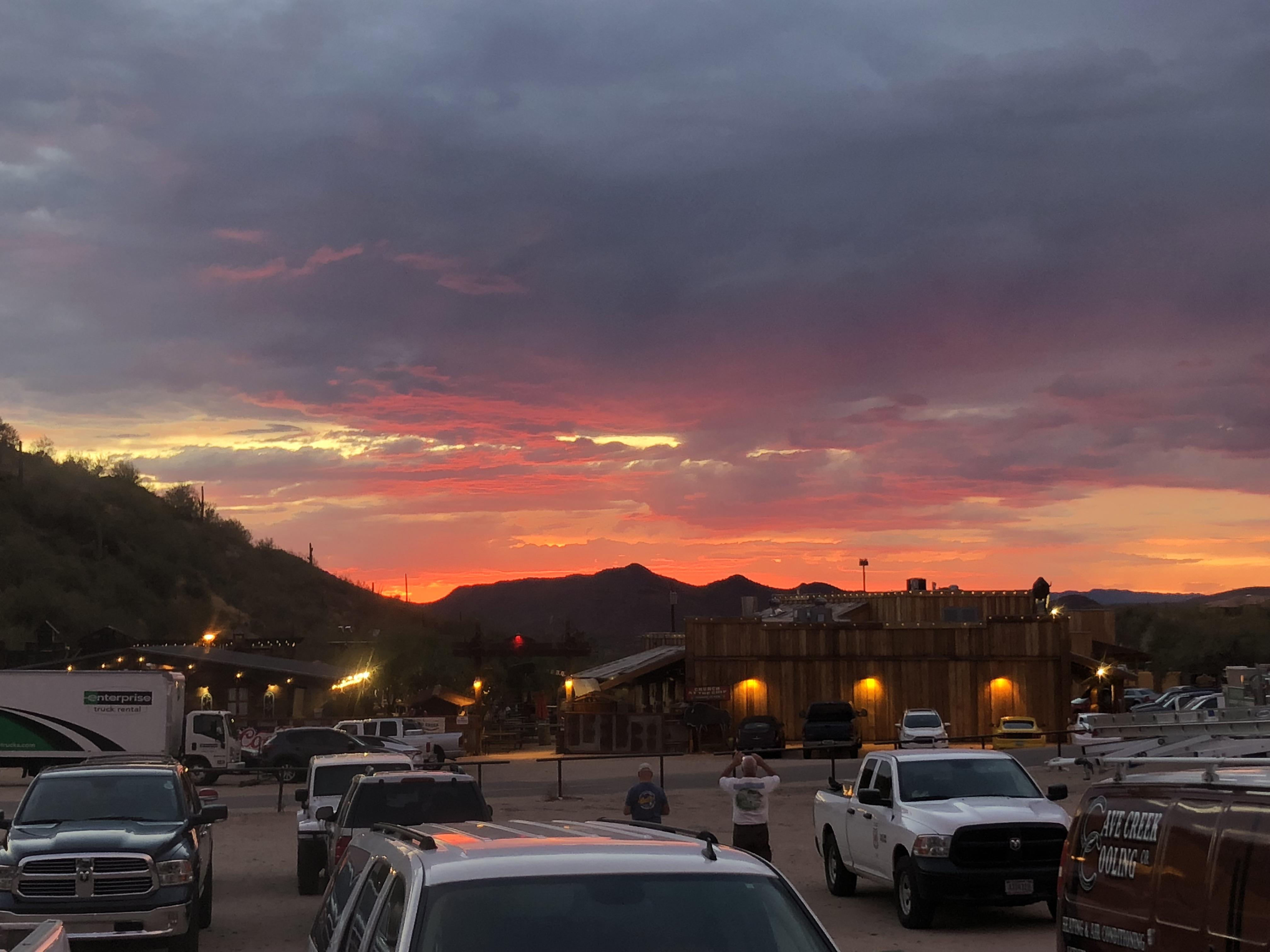 Cave Creek sunset from the patio at Harold’s. r/arizona