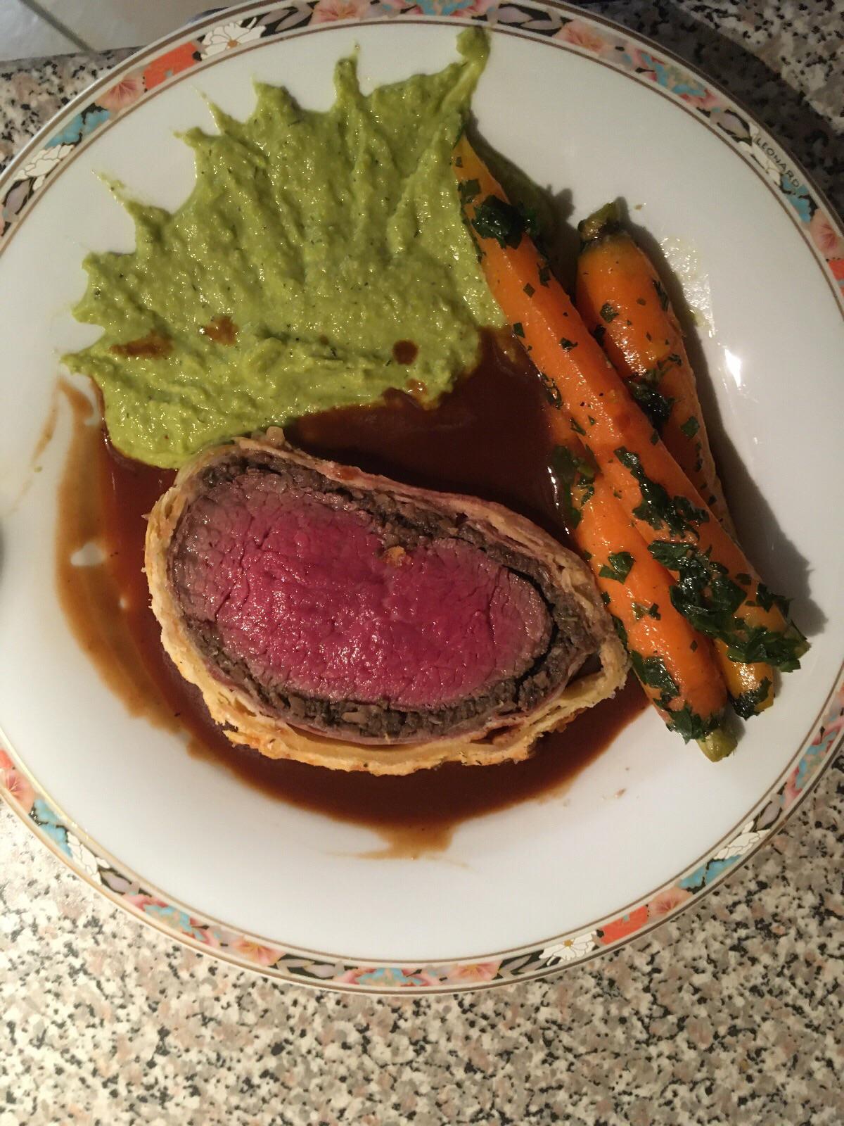 Beef Wellington, mushroom sauce, (Both prepared by me), butter varrots and peapuree (prepared