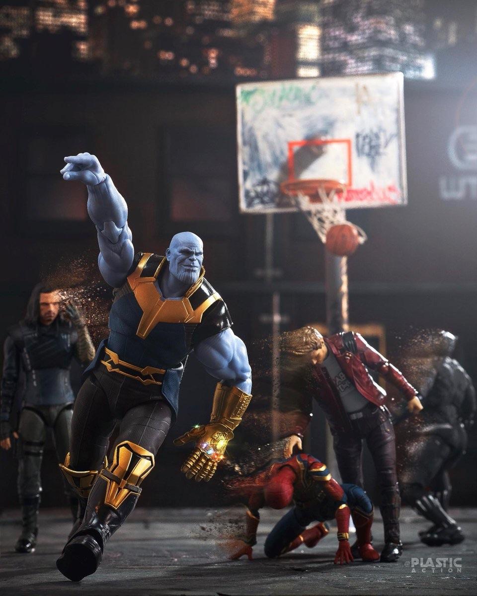 Thanos splitting the defense in half r/thanosdidnothingwrong