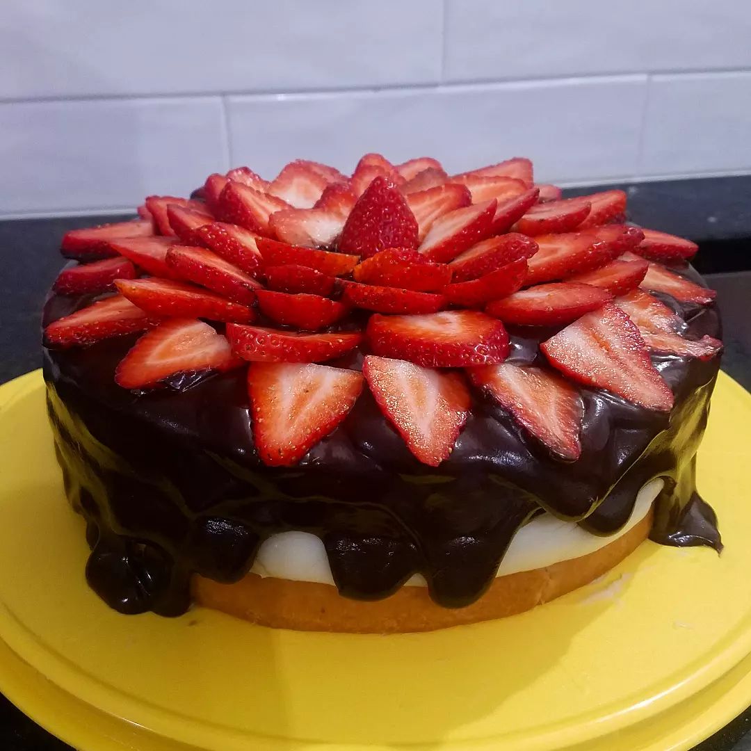 Strawberry Boston Cream Pie from Nora Cooks. Another delicious recipe of hers! r/VeganFoodPorn