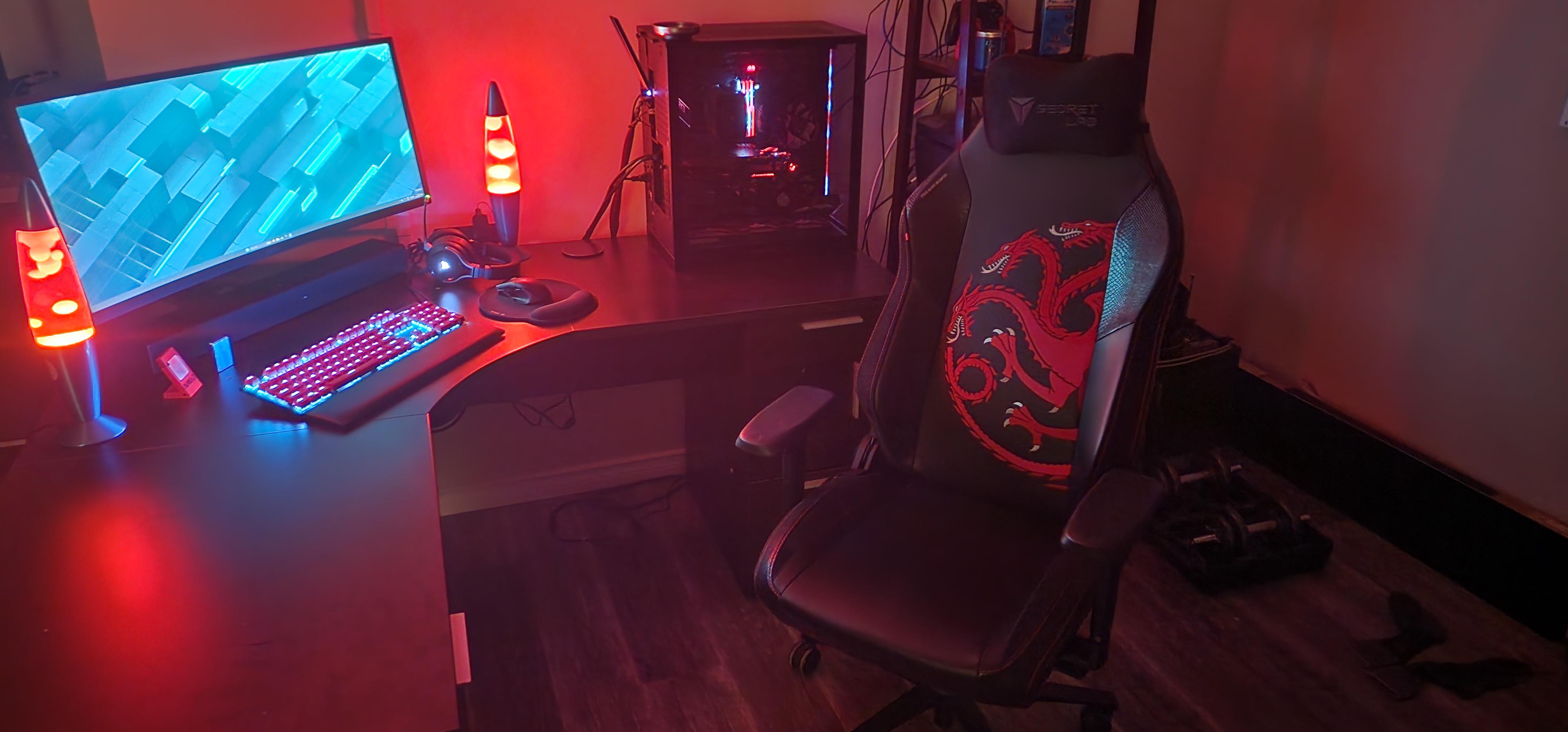 Lava Lamp setup : r/battlestations