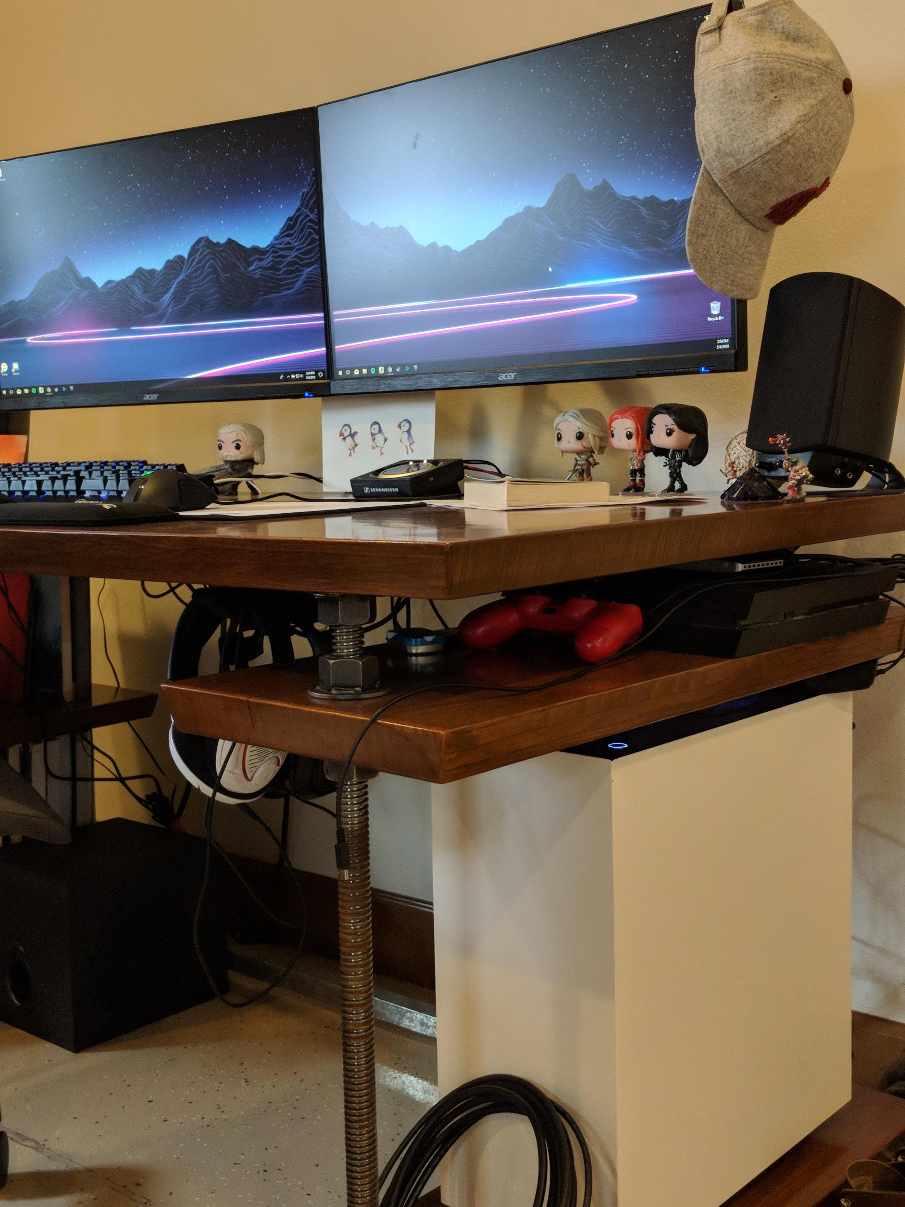 New To Pc Gaming/Battlestations Was A (Mac Guy) Also A Friend And I