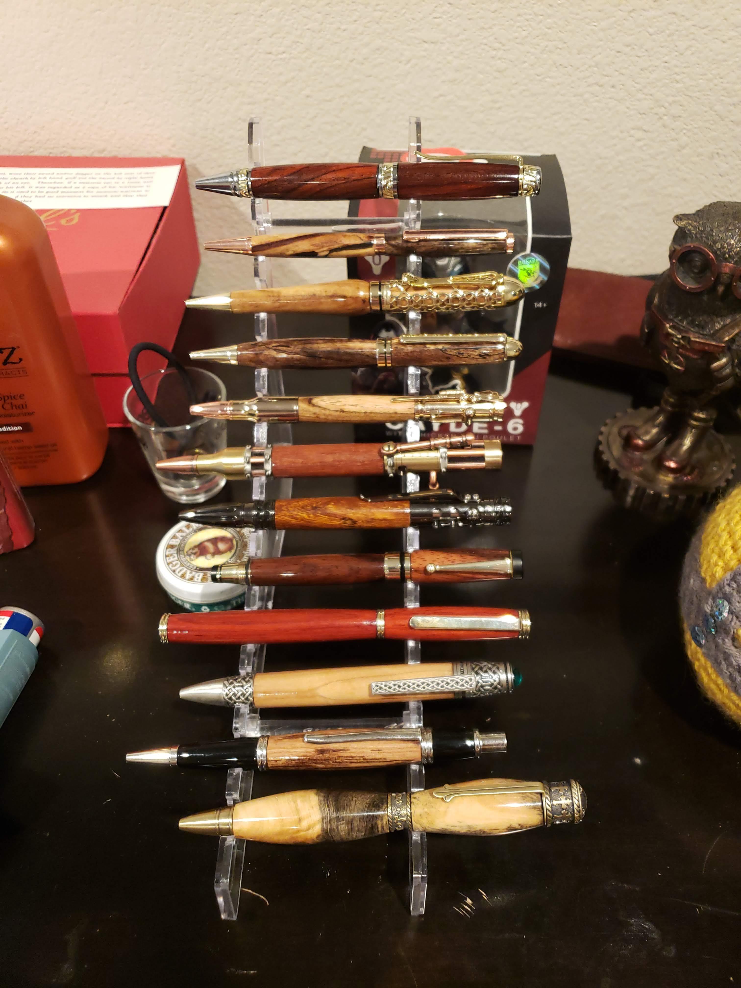 Just a few of my custom wooden pen collection r/CoolCollections