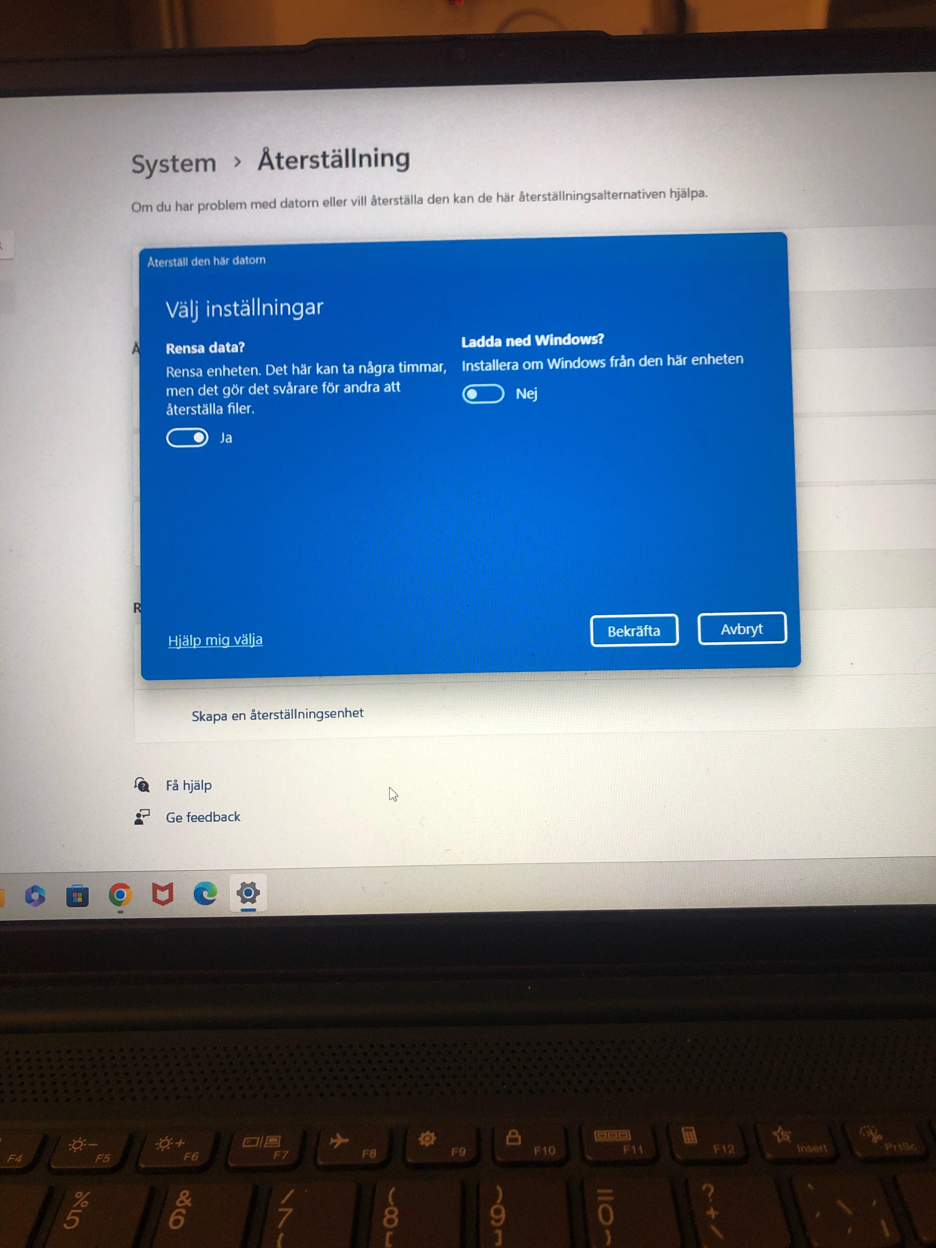 Sorry for photo not in english. But I’m going to sell my laptop and