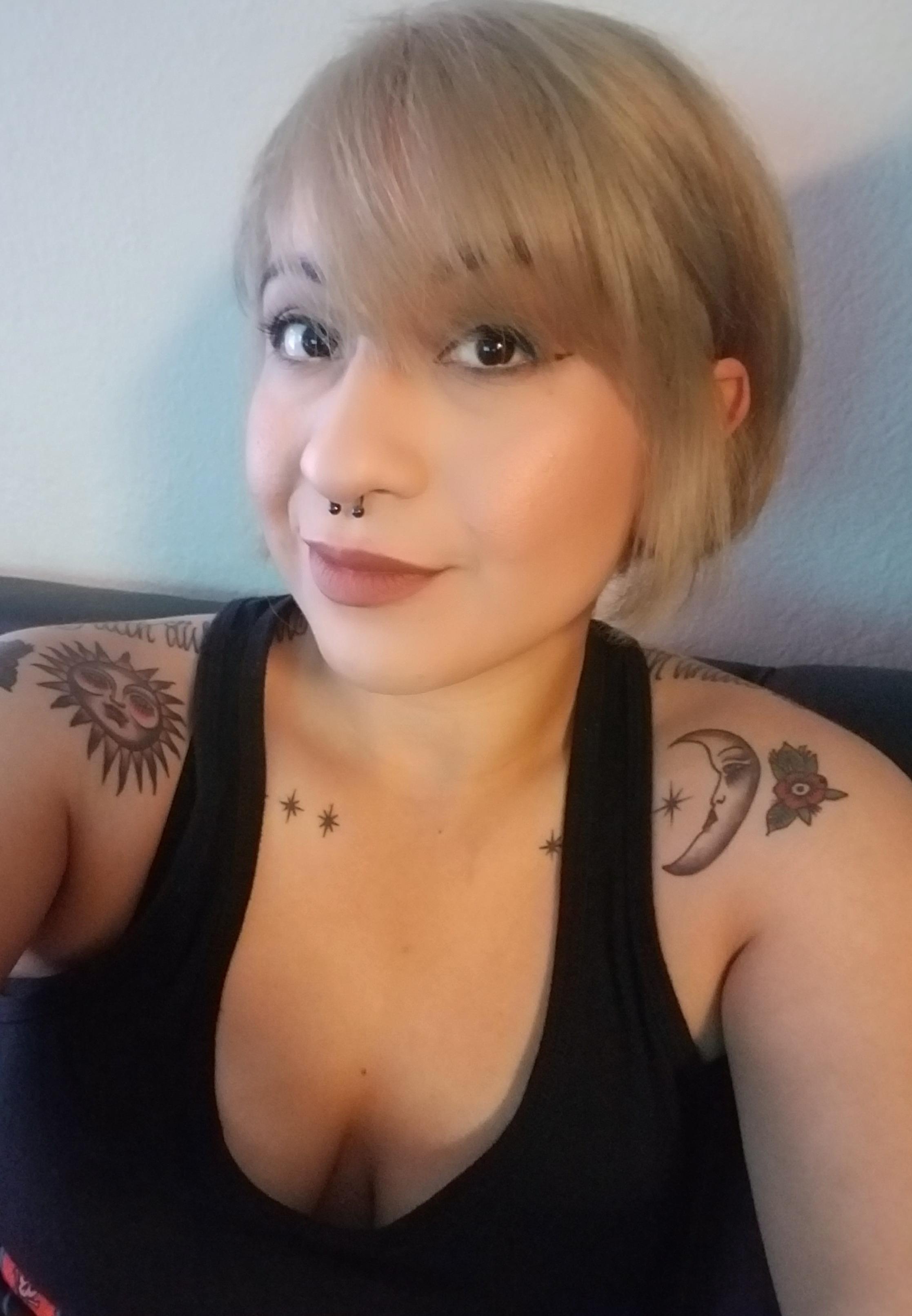 Cut and bleached my hair for the first time at home shorthairedhotties