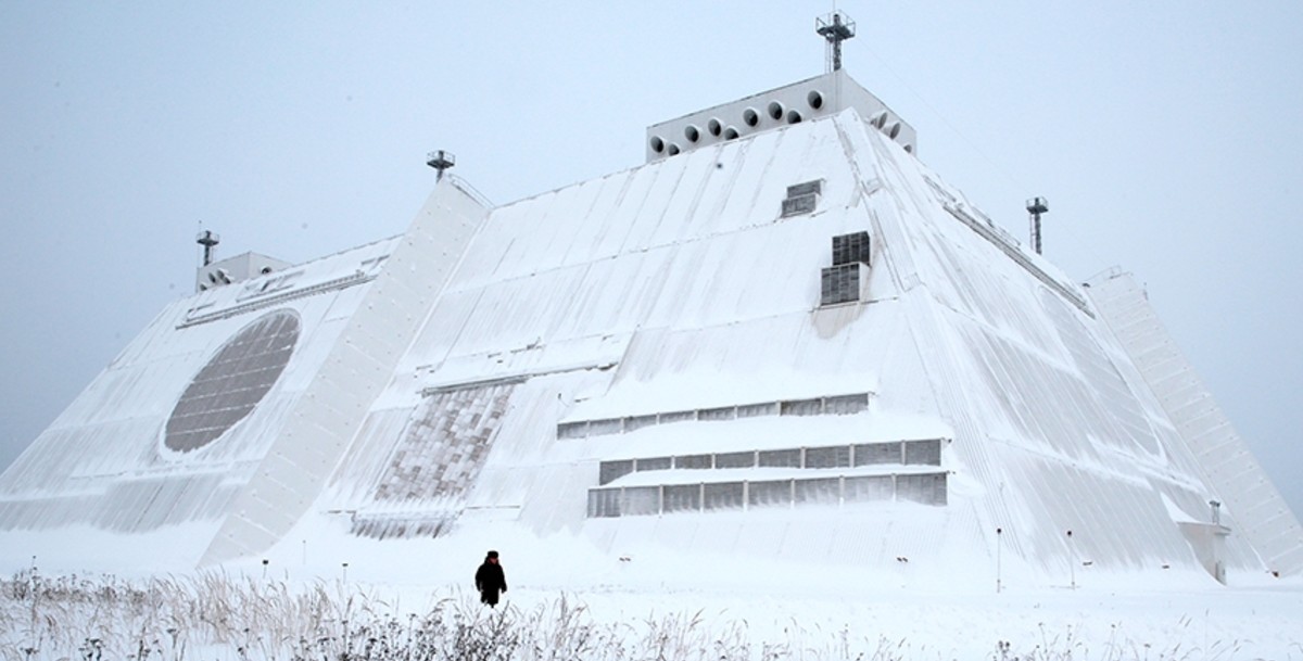 Don2N Soviet radar for ultralongrange detection of ballistic