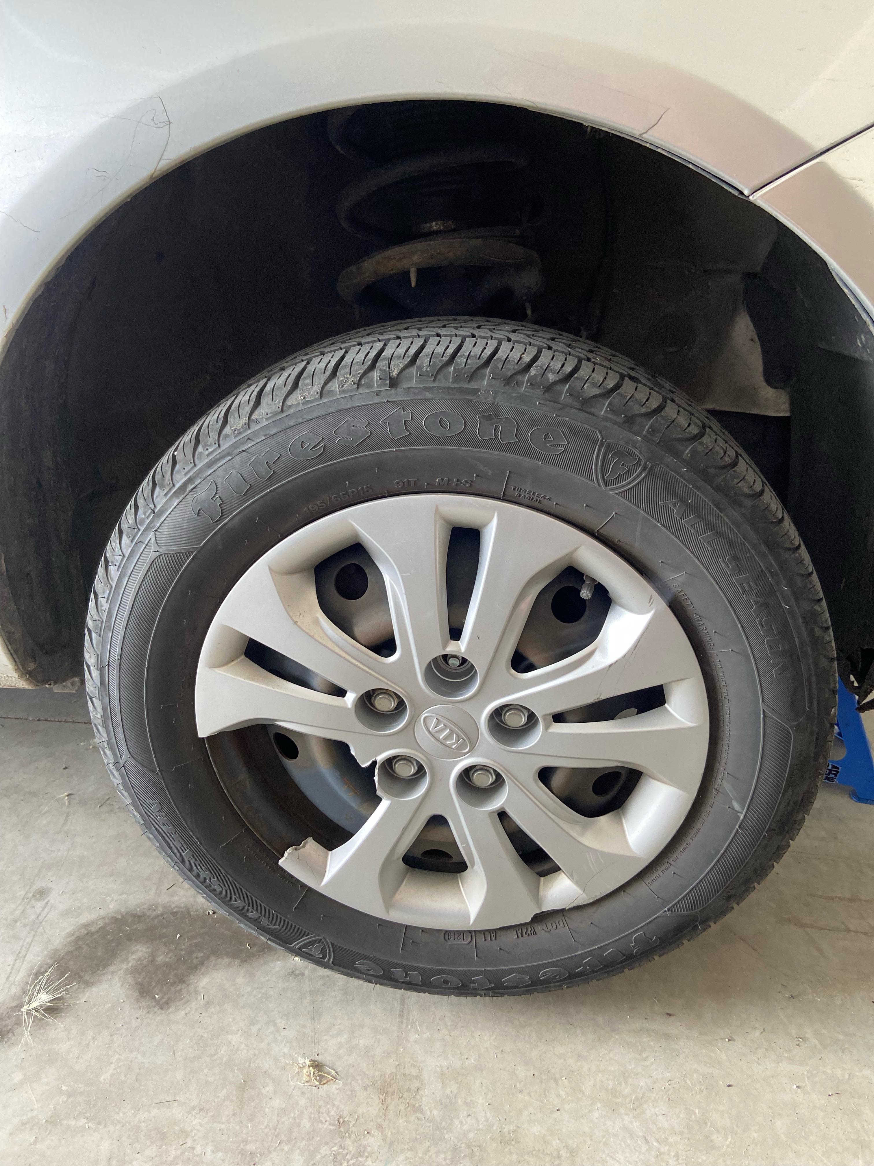 Should I replace this hubcap? : r/MechanicAdvice