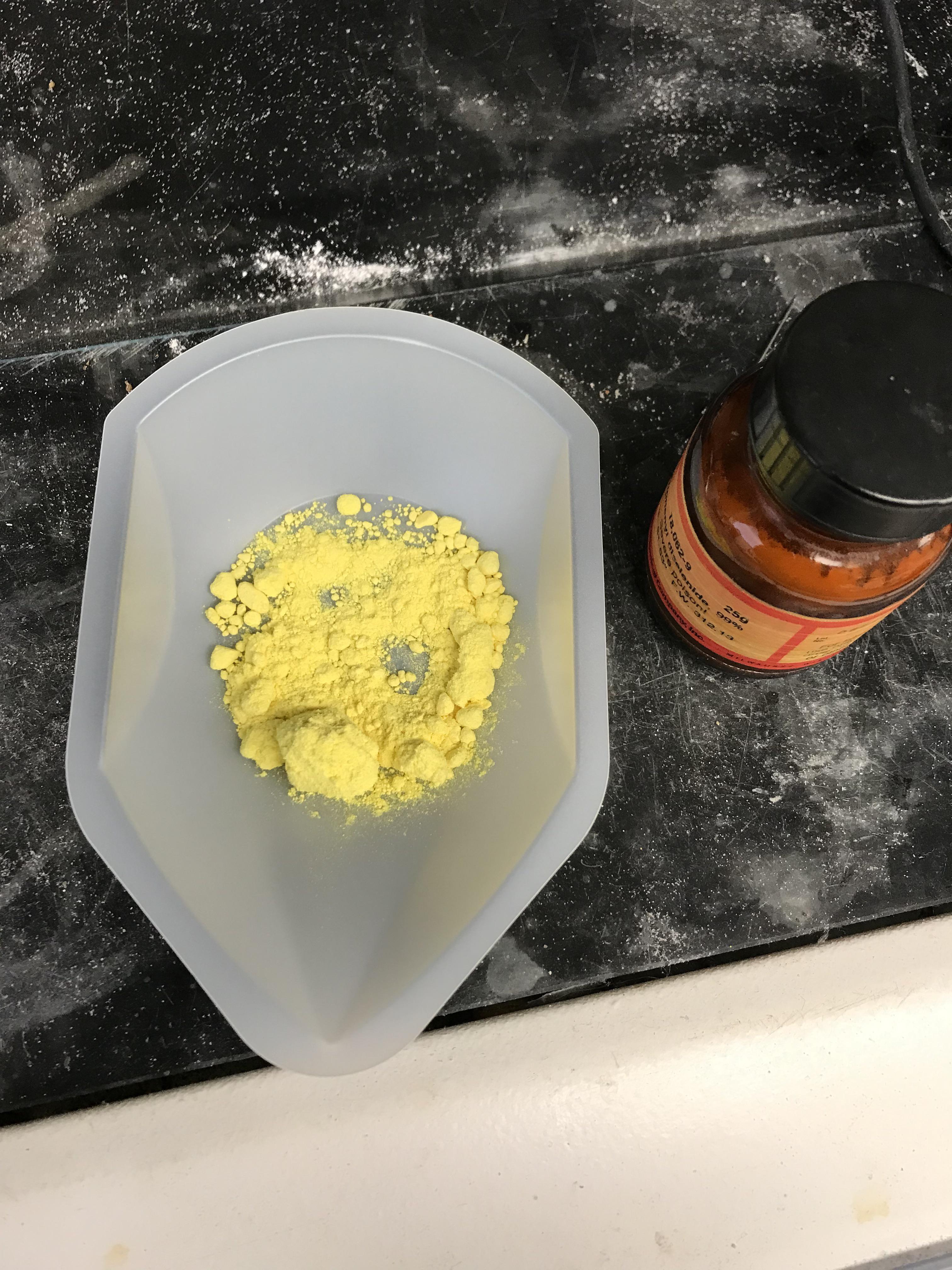 𝕐𝕖𝕝𝕝𝕠𝕨 𝕔𝕙𝕖𝕞𝕚𝕤𝕥𝕣𝕪 𝕓𝕒𝕕