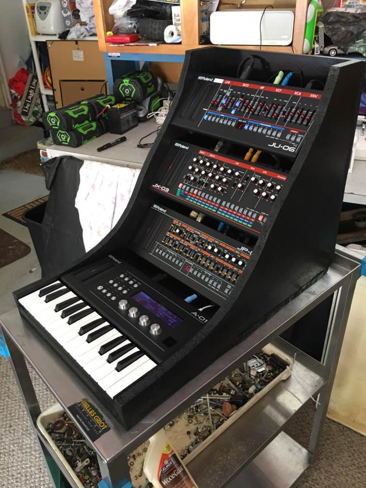 Roland boutique mini rack synthesizers