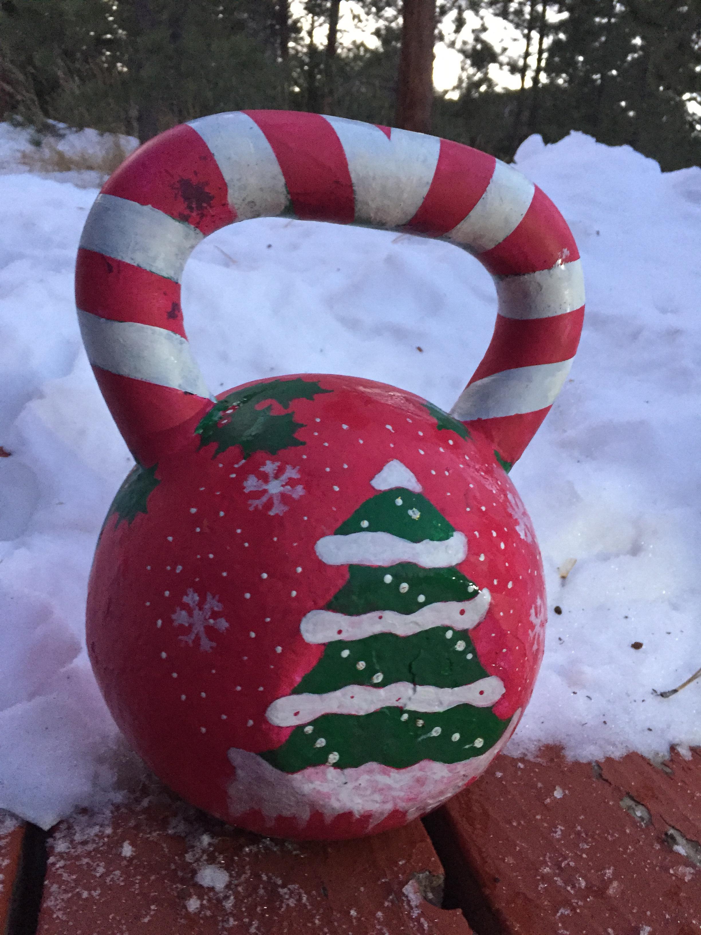 My 55 Christmas kettlebell. It was a pumpkin in October. r/kettlebell