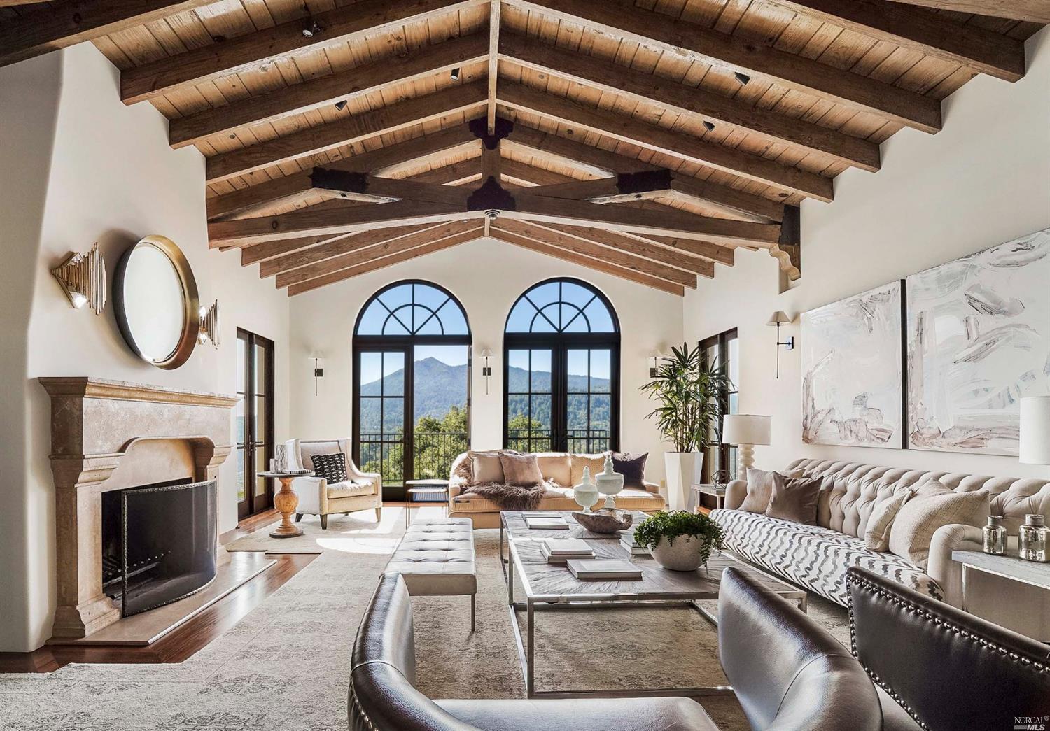 Great room with 14foot ceilings and beautiful views, Bay Area, California (architect Andrew
