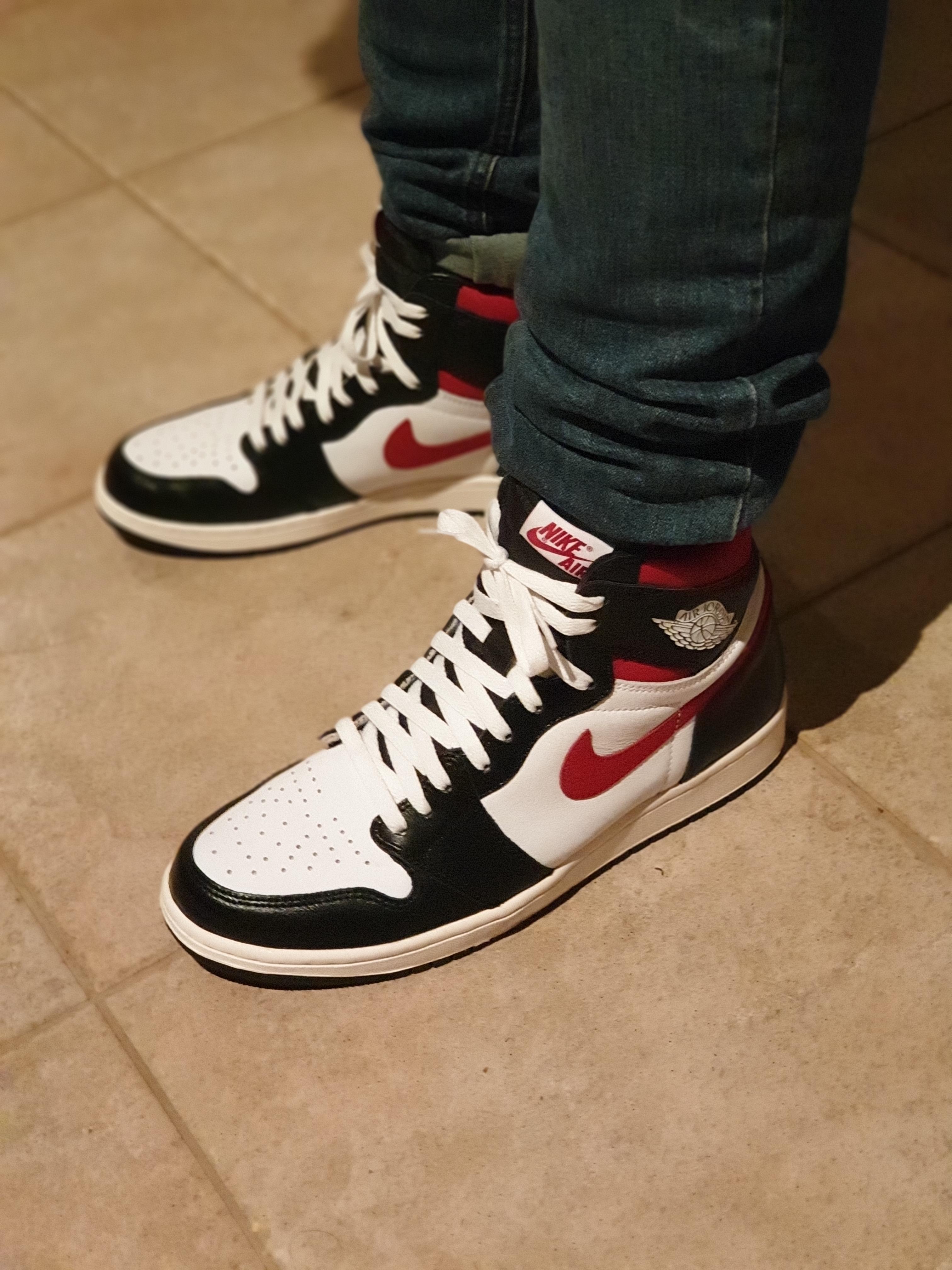 White lace swap on my first pair of Jordan 1s 🔥 WDYWT r/Sneakers