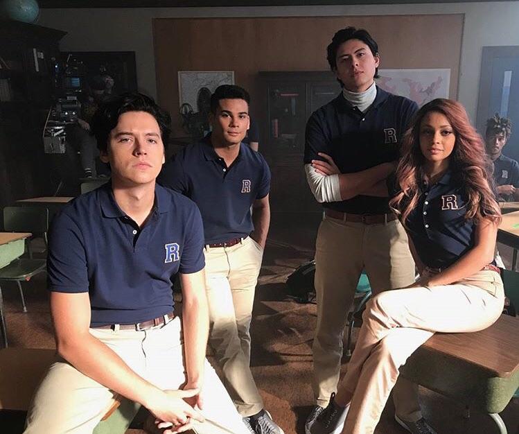 What‘s up with those Southsiders in Riverdale Uniforms? r/riverdale