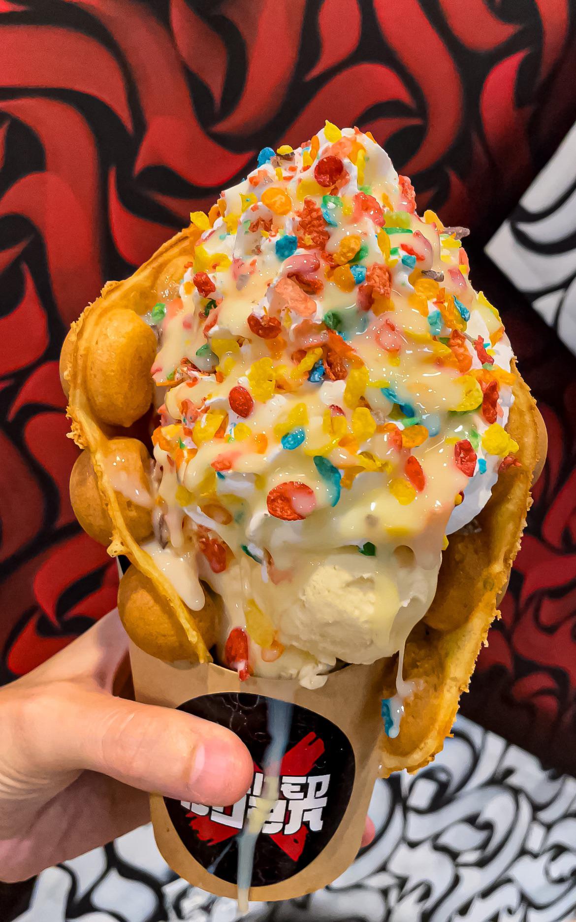 [i ate] Fruity Pebbles Ice Cream Bubble Waffle Sundae! r/food
