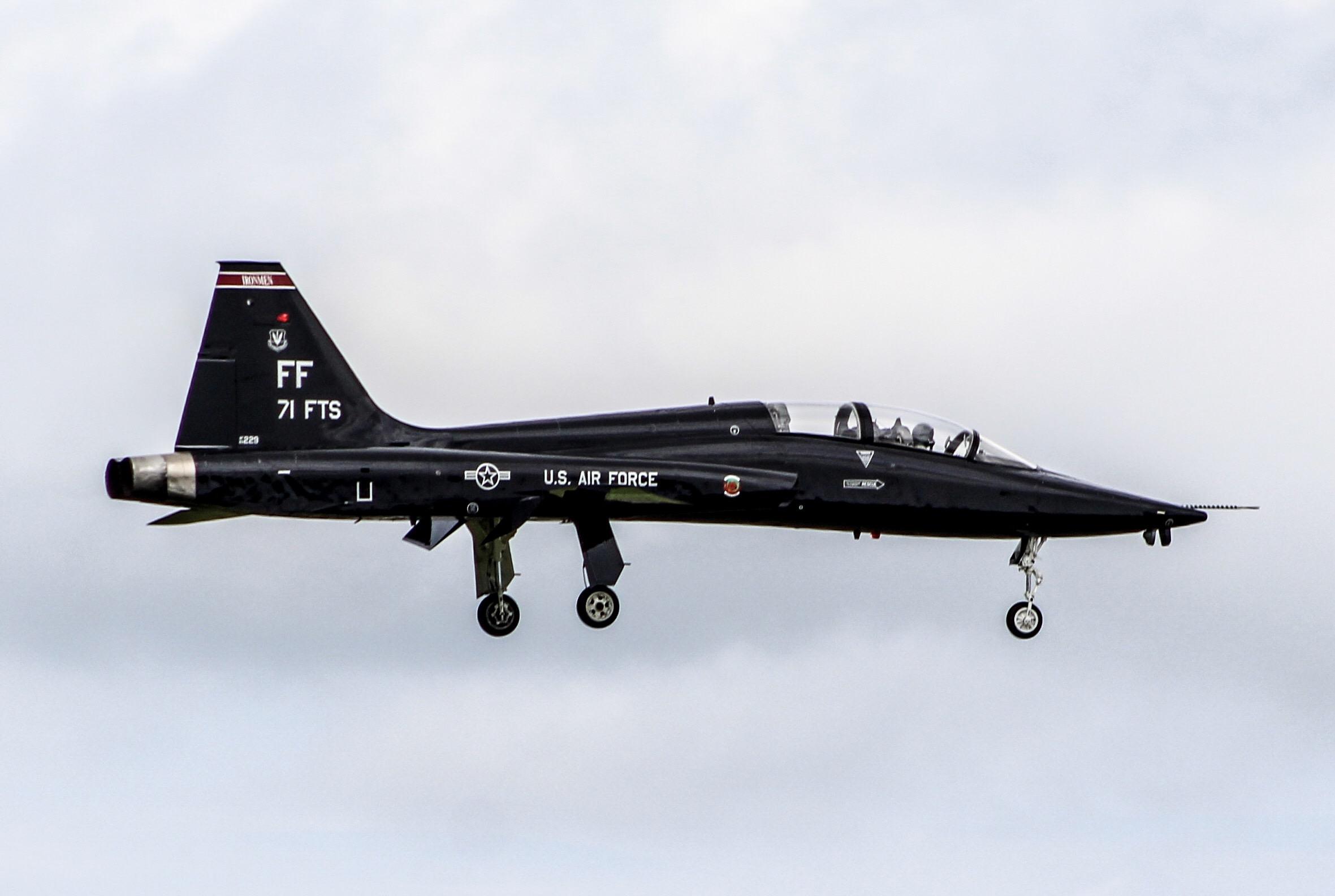 Caught the 71st FTS flagship T38 Landing at Langley AFB yesterday! r