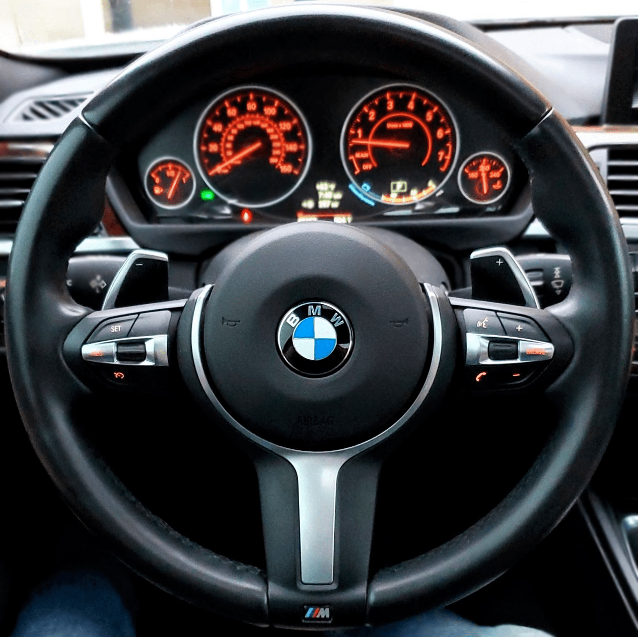 The best steering wheel I've ever had my hands on r/BMW