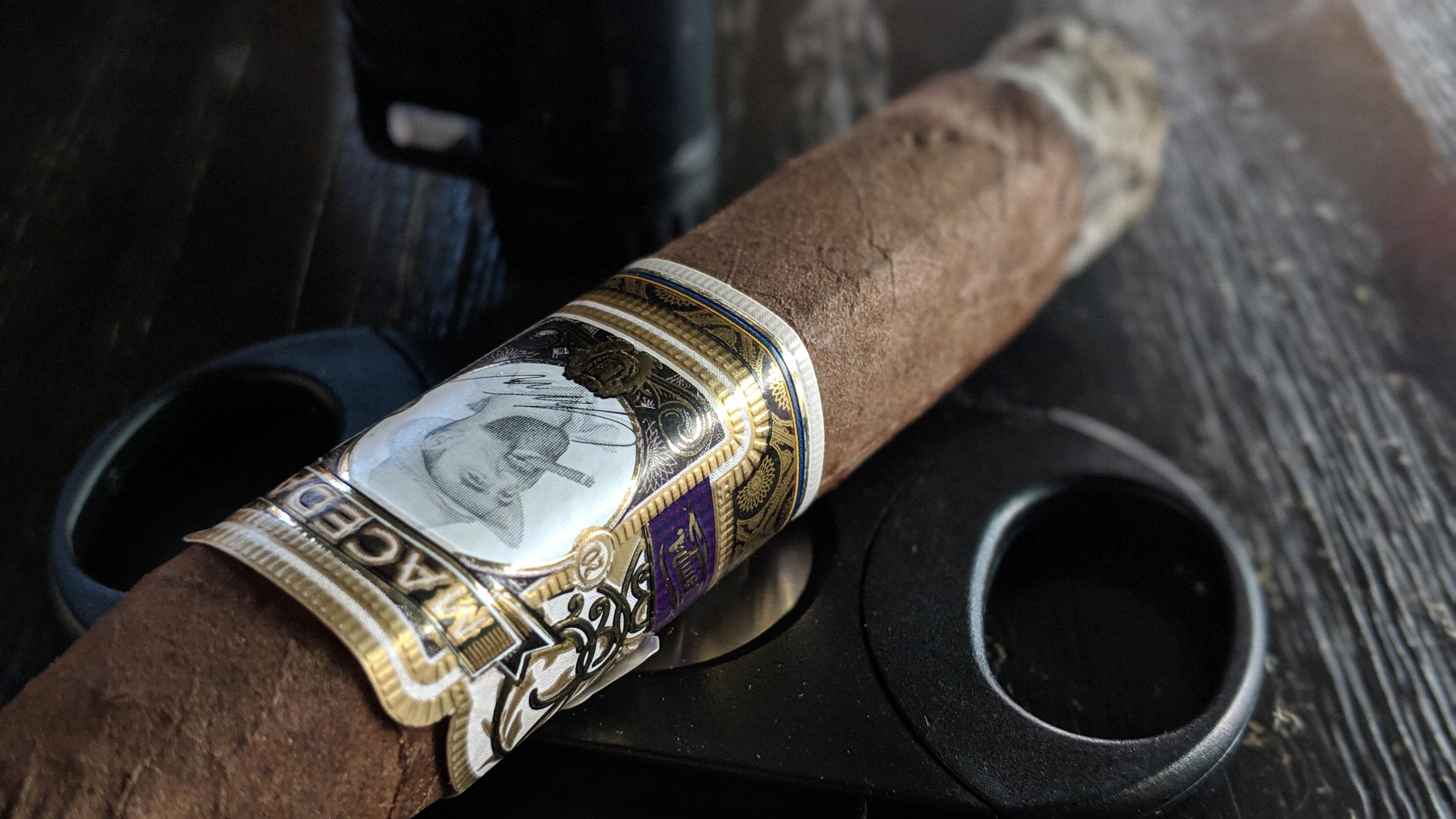 Maceda Toro box pressed r/cigars