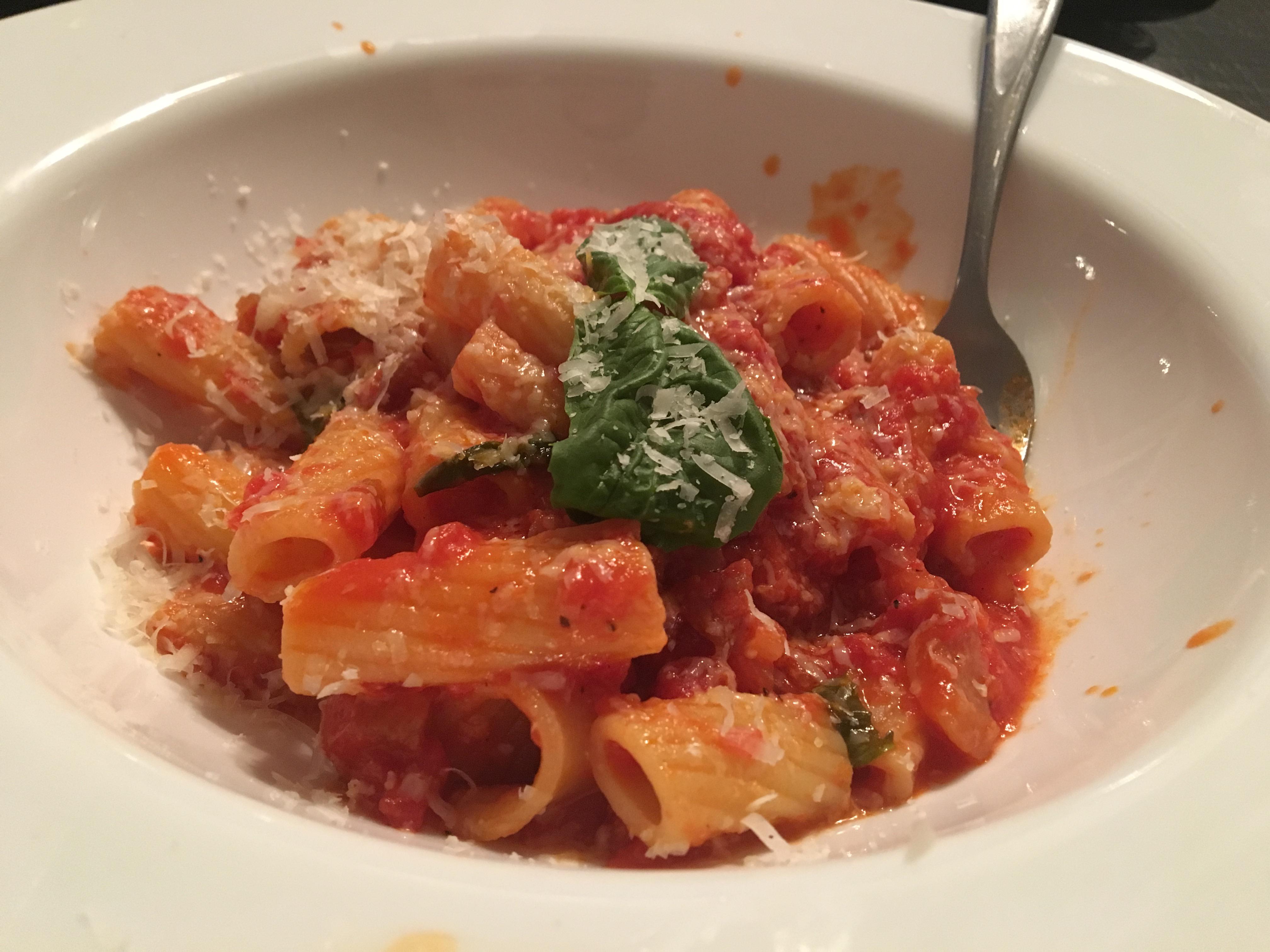 My GF’s Rigatoni all’Amatriciana r/pasta