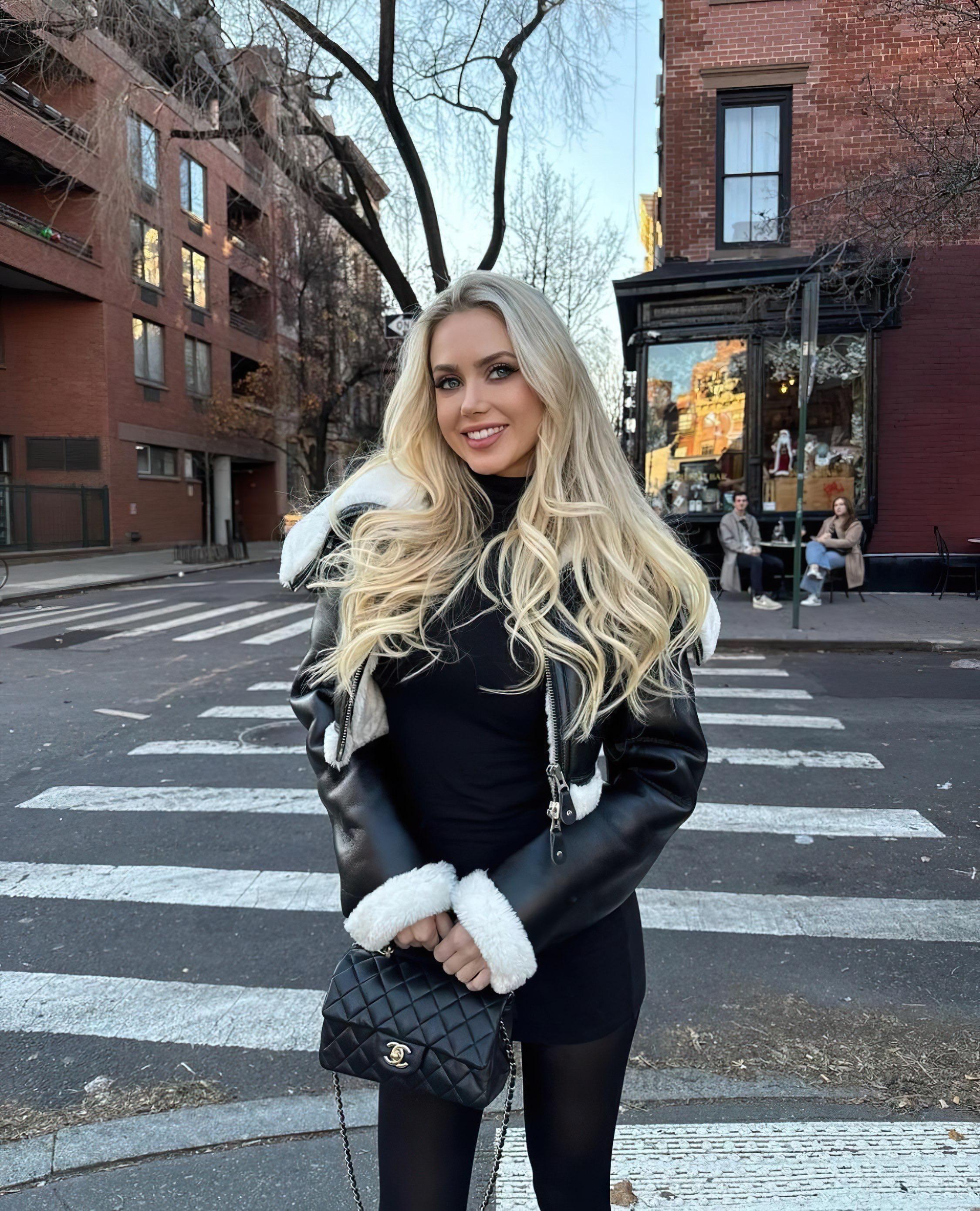 Marli Buccola : PrettyGirls