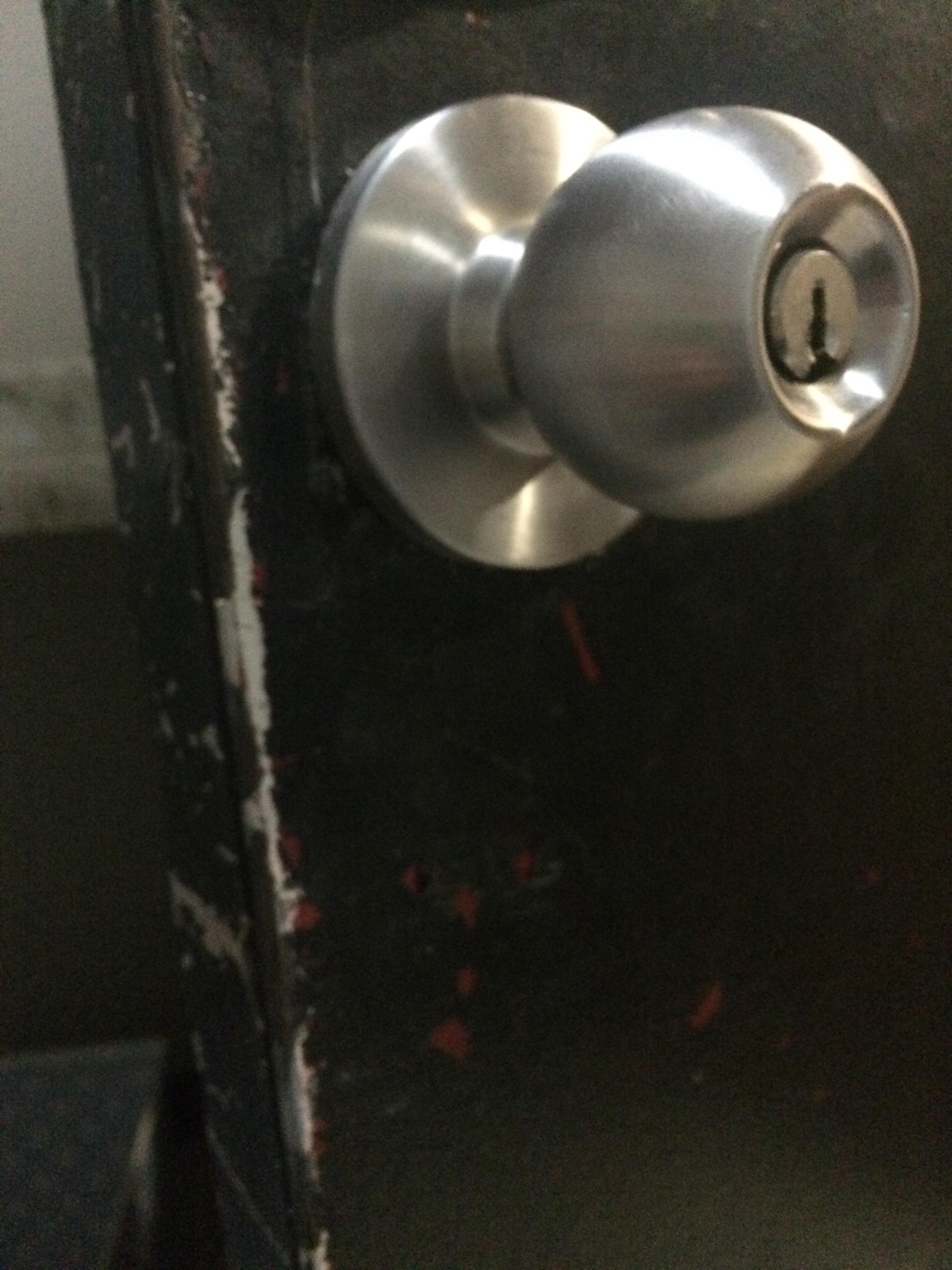 The lock on my apartments laundry room is just for show r