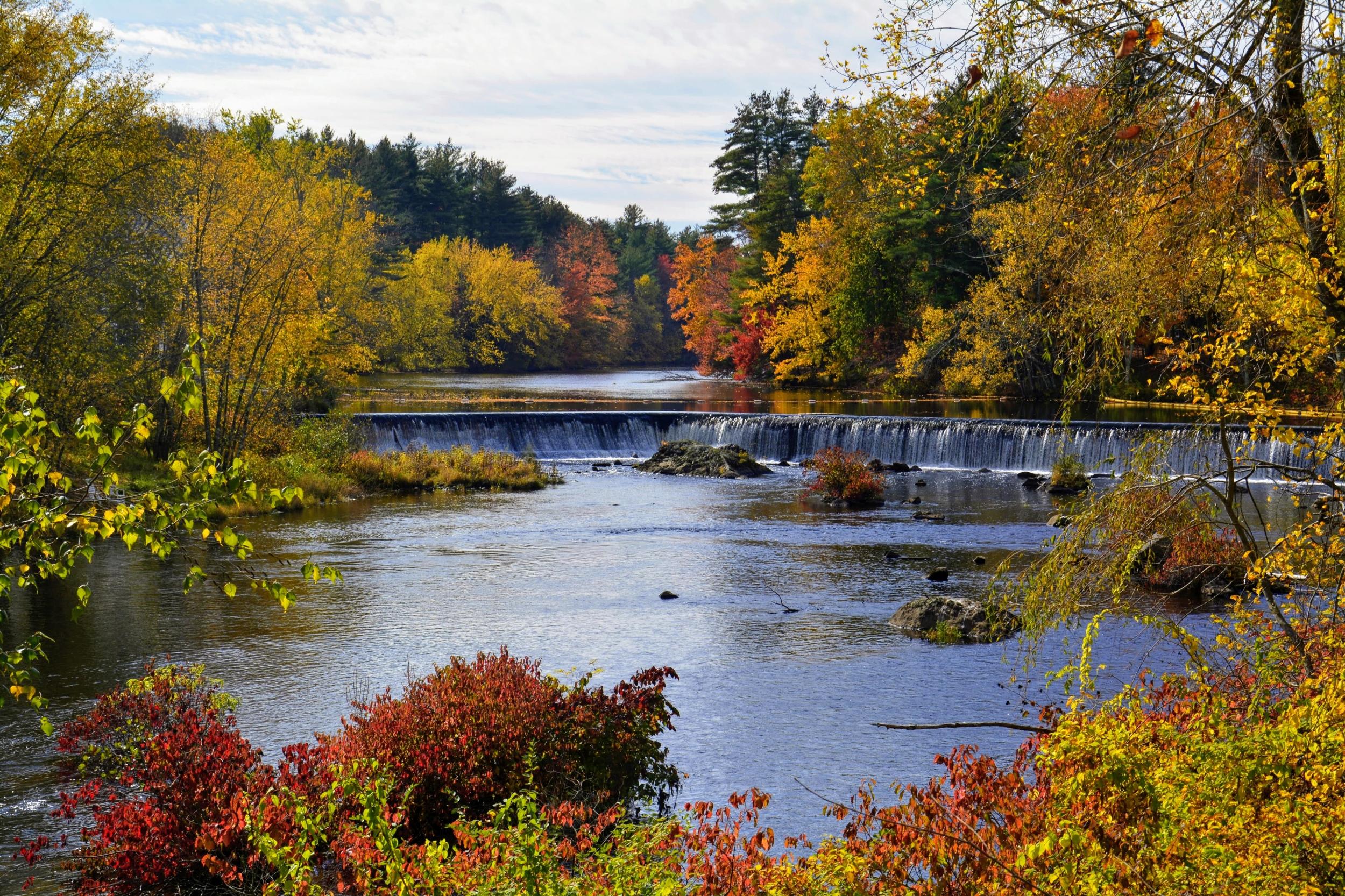 Fall Colors in Contoocook on Sunday r/newhampshire