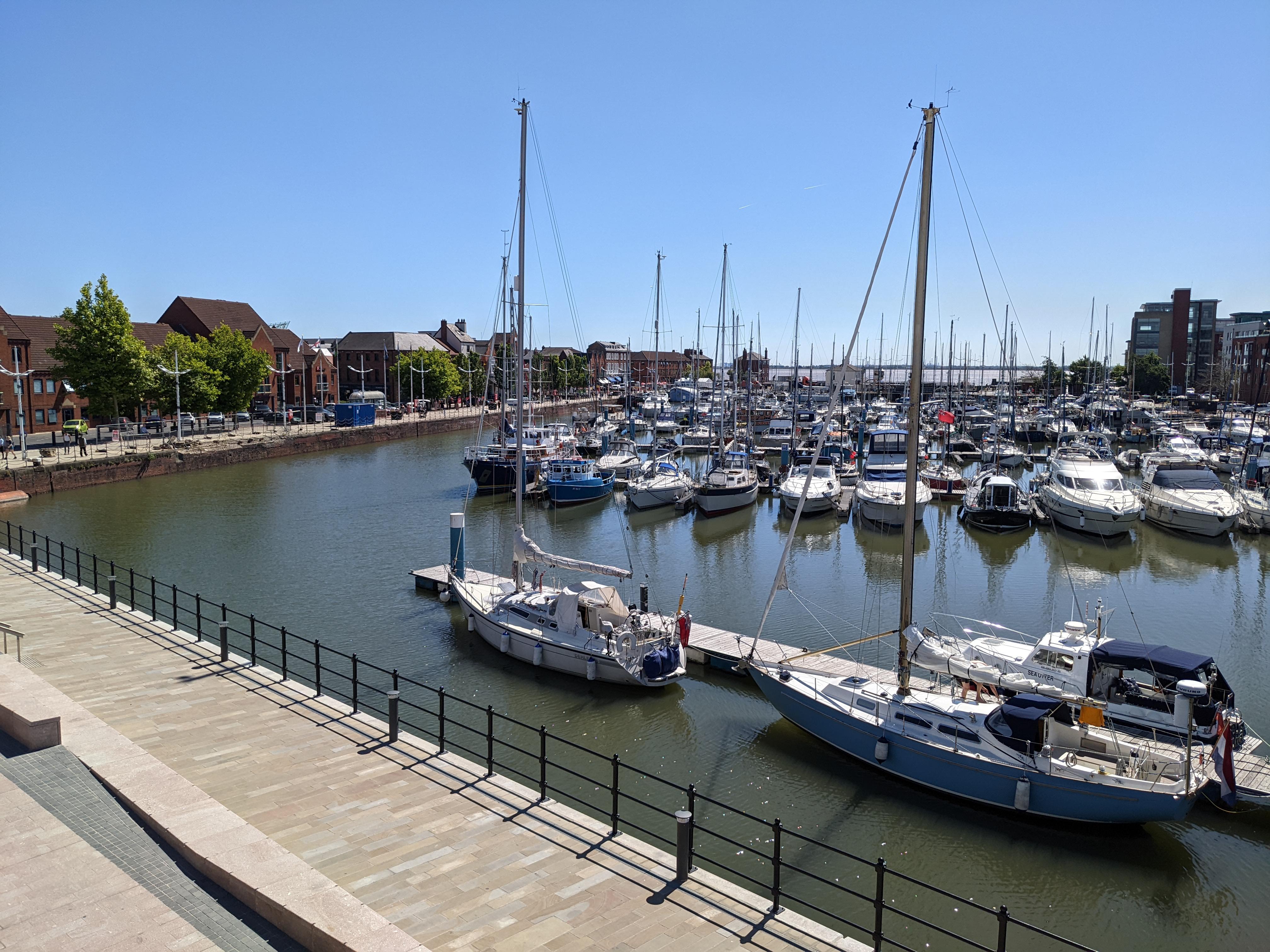 Hull Marina (taken this afternoon) r/Hull