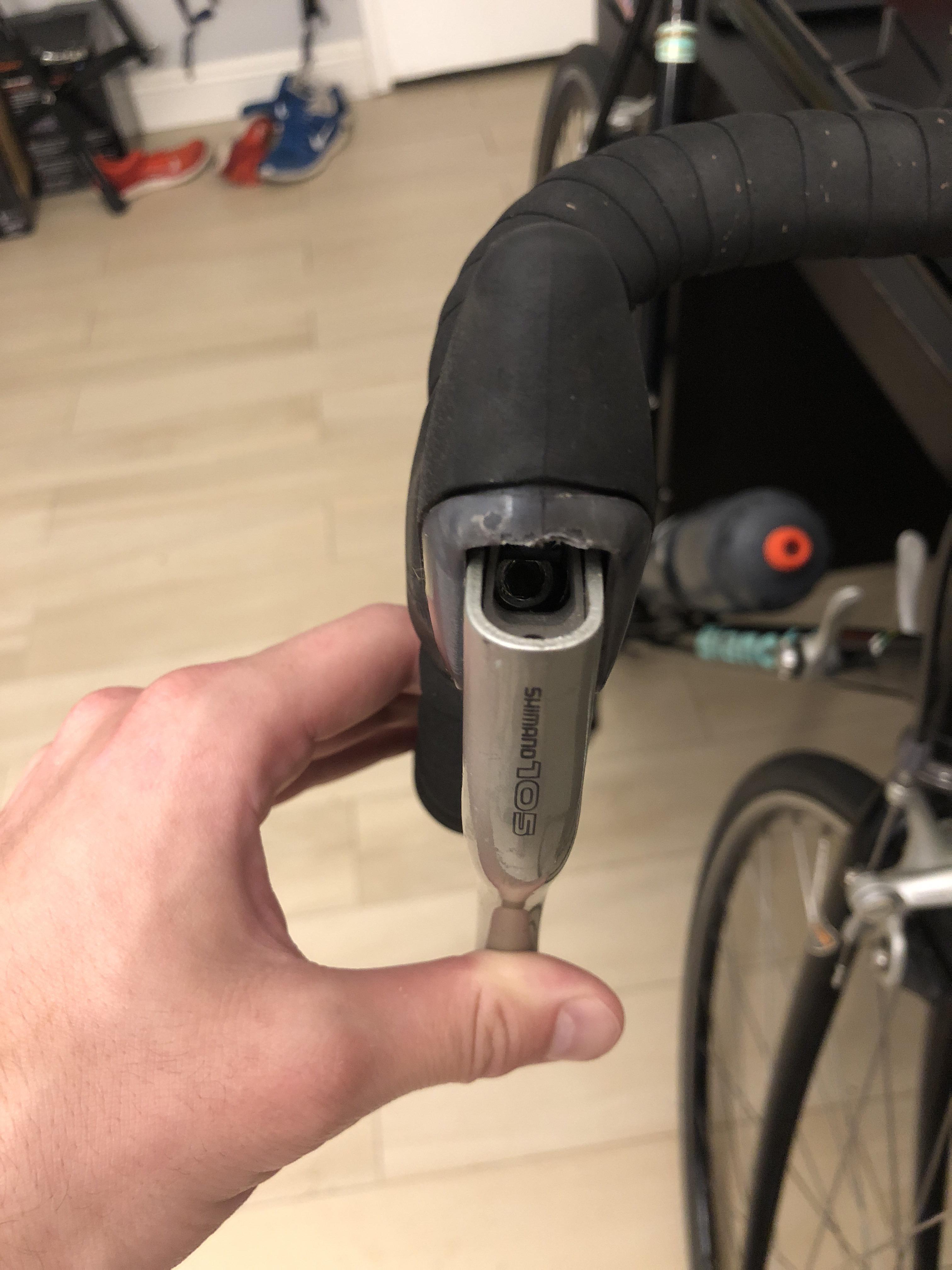 Shimano 105 brake lever, when I loosen the bolt to remove the brakes