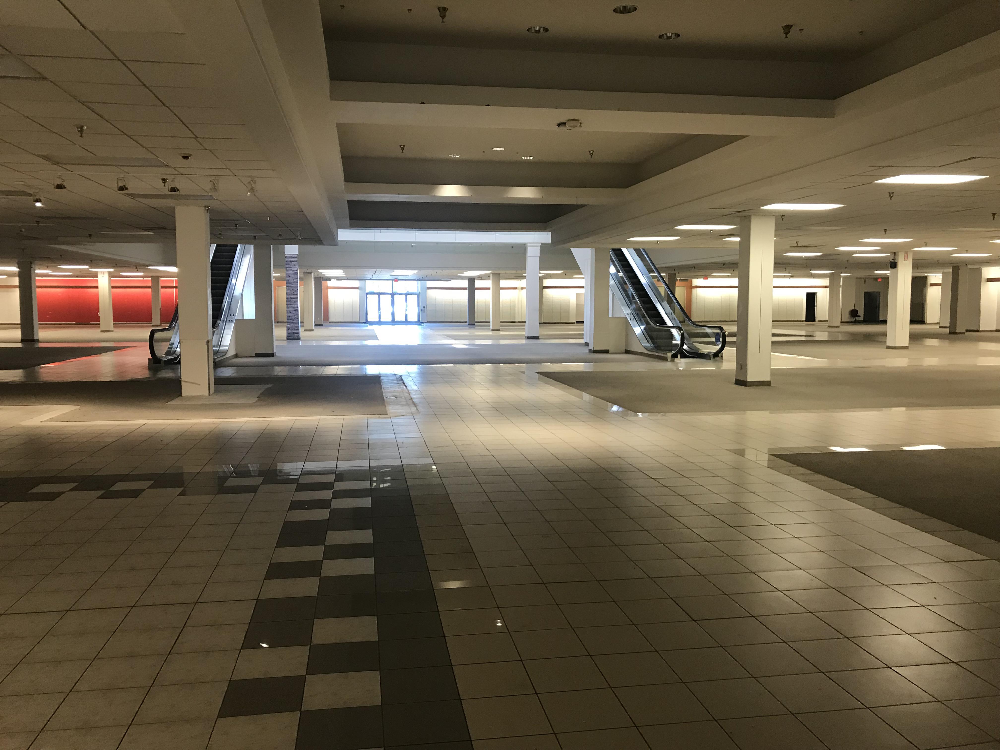 Local SEARS closed. Arrowhead AZ. r/deadmalls