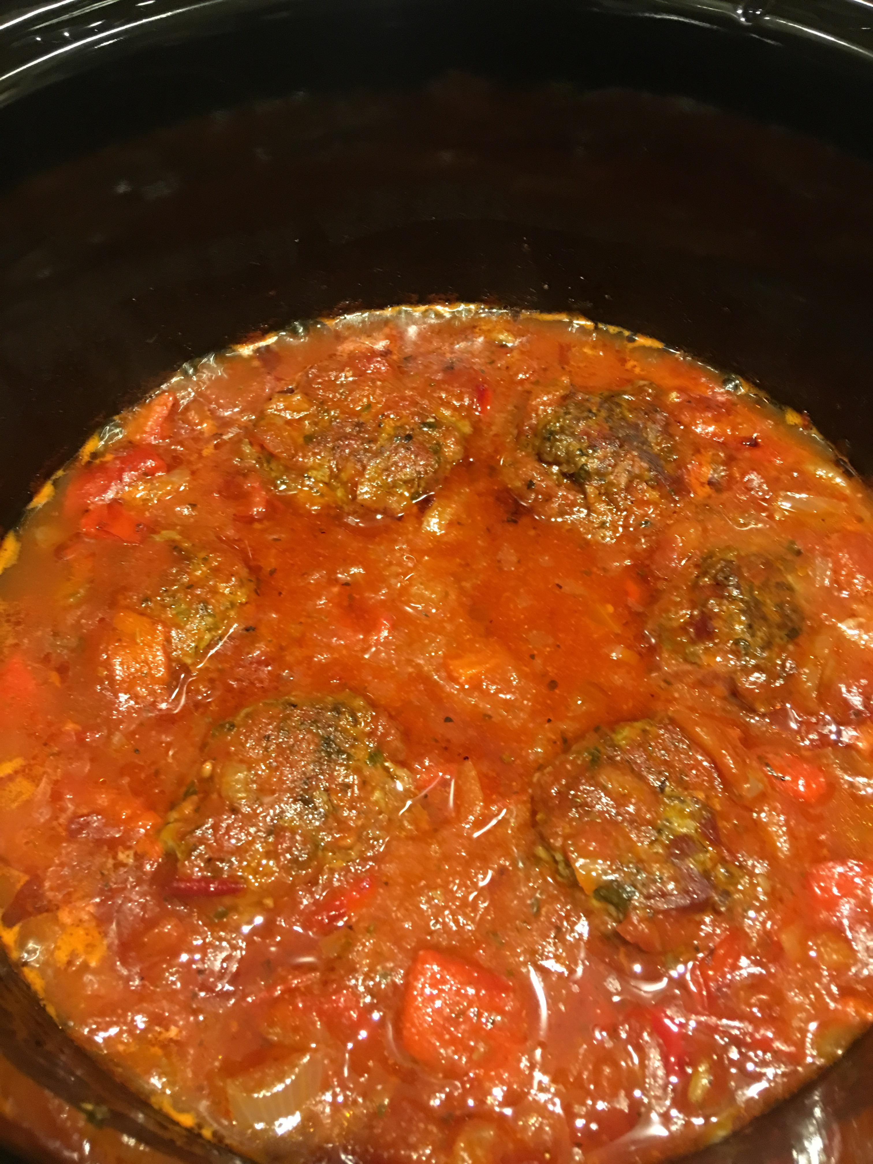 Beef meatballs in tomato sauce r/slowcooking