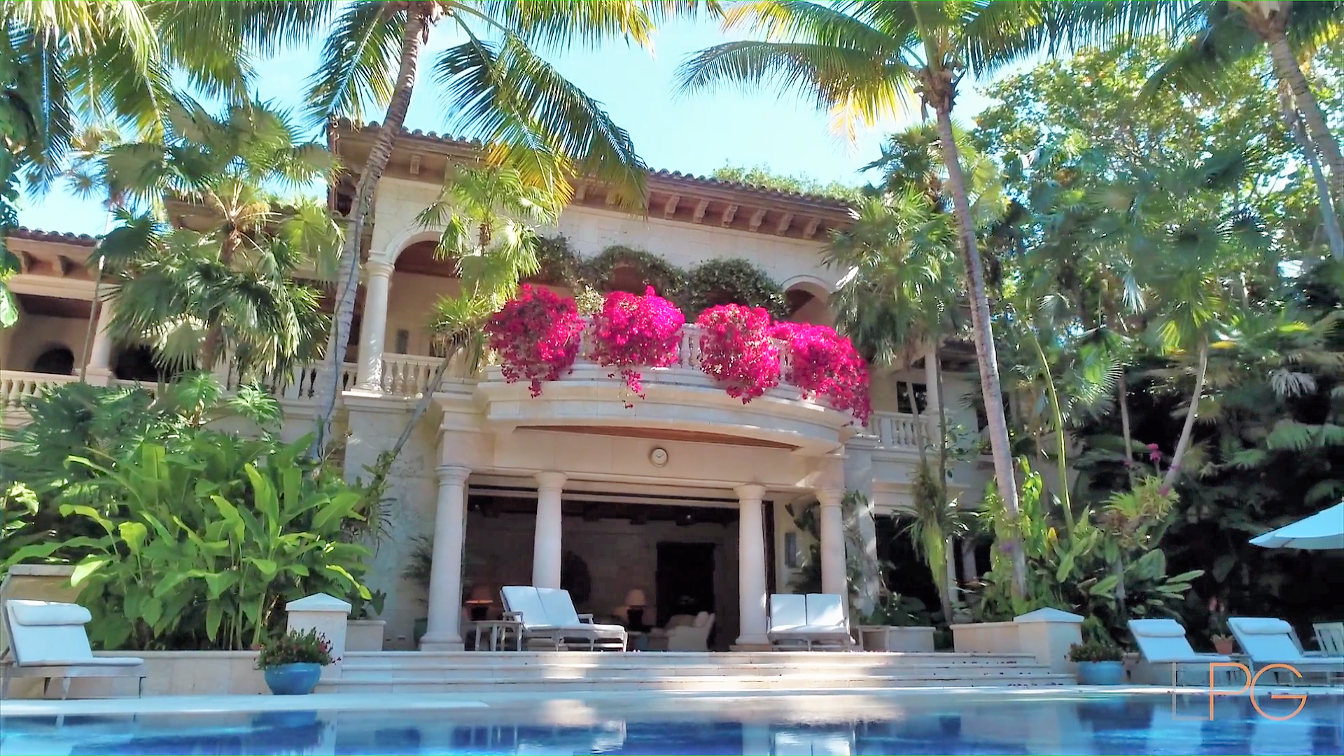 Beautiful Mediterranean style mansion Manalapan, Florida [OC][1920x1080